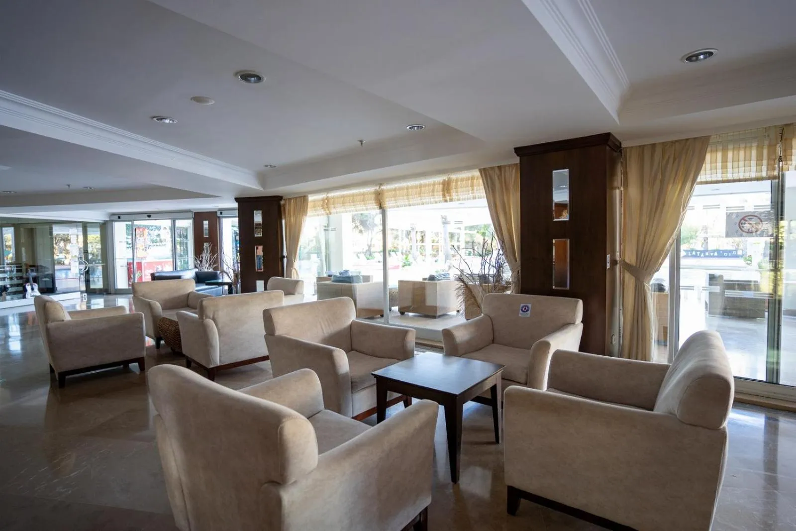 Lobby or reception in Latanya Park Resort