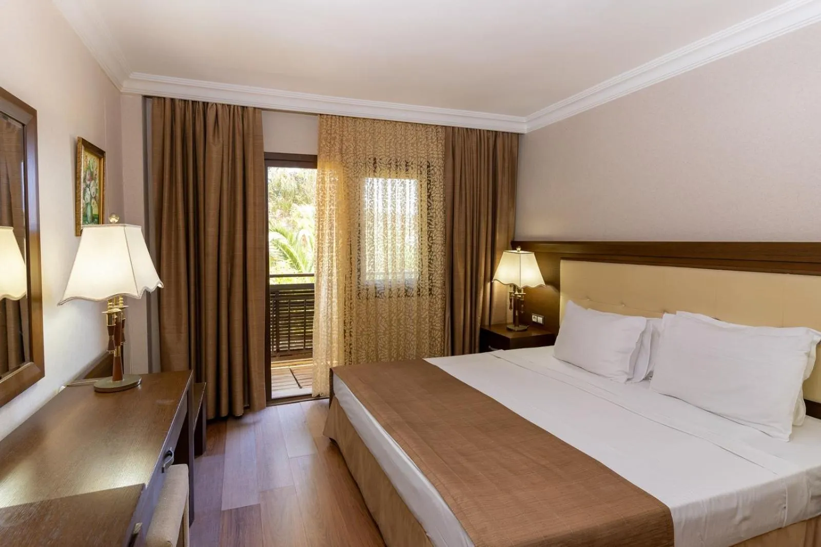 Photo of the whole room in Latanya Park Resort