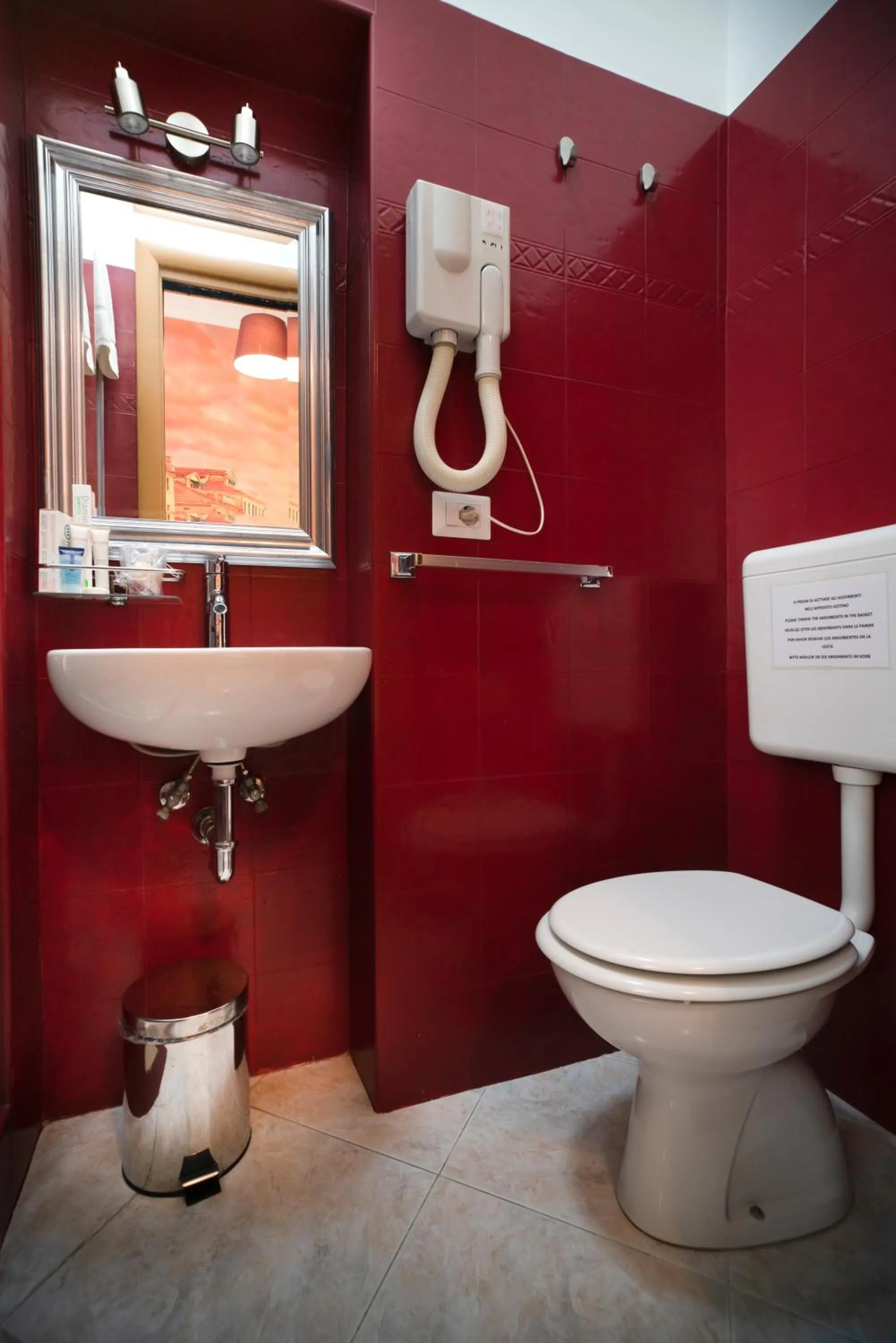 Bathroom in Merulana Star