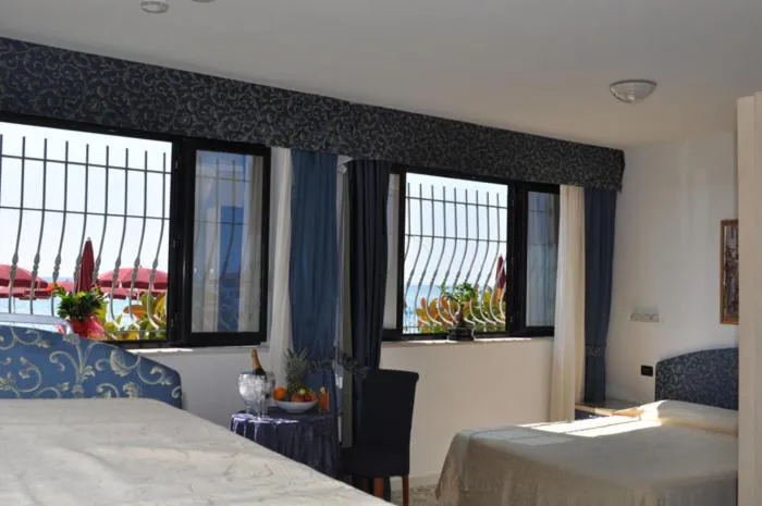 Day in Hotel La Playa