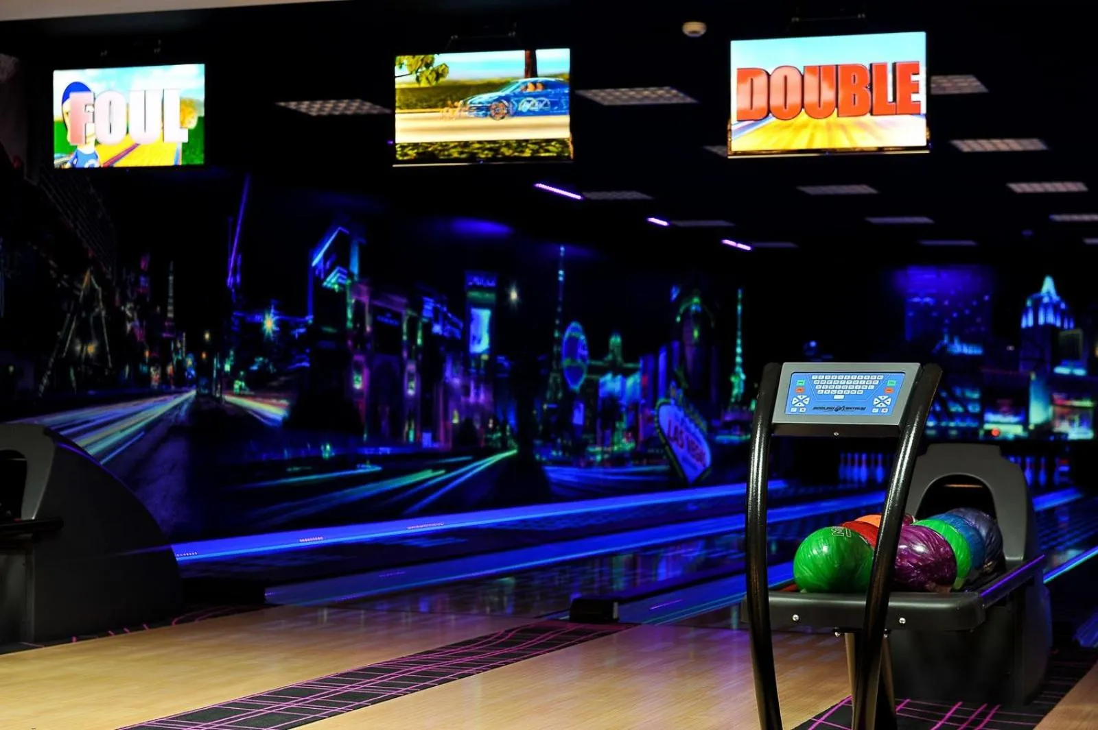 Bowling in Hotel Sękowski