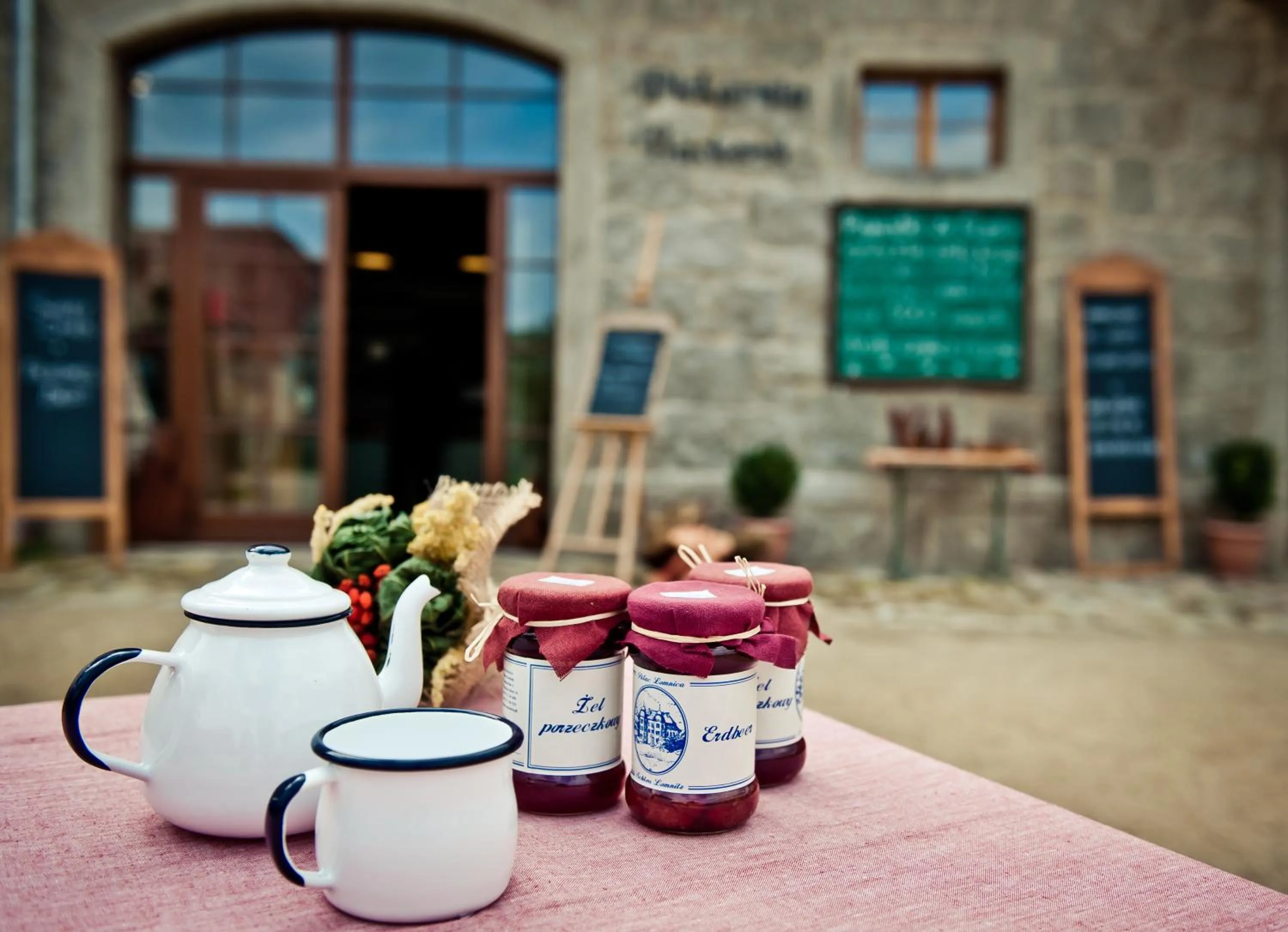 On-site shops in Pałac Łomnica Karkonosze - Schloss Lomnitz Riesengebirge