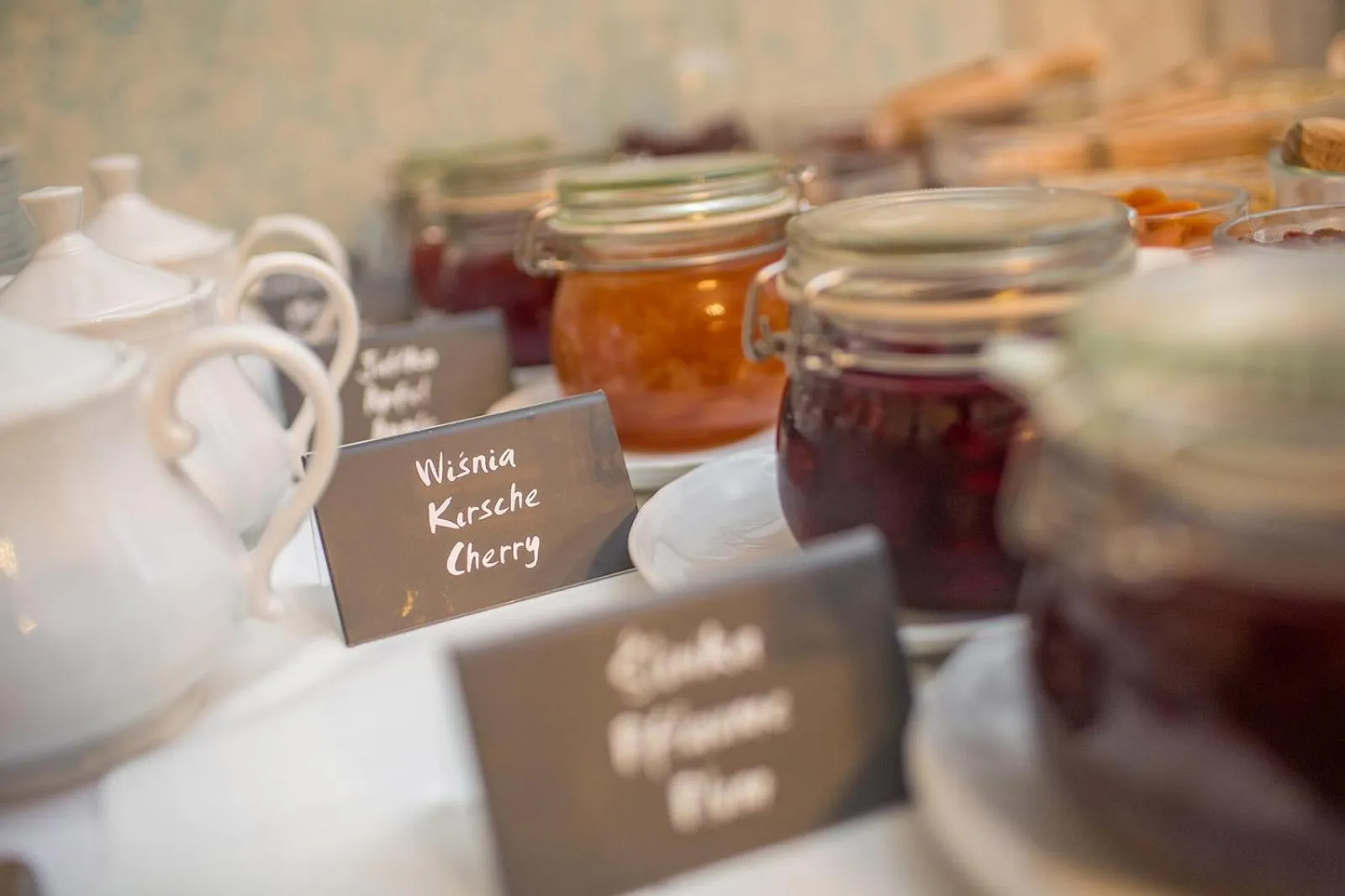 Food and drinks in Pałac Łomnica Karkonosze - Schloss Lomnitz Riesengebirge