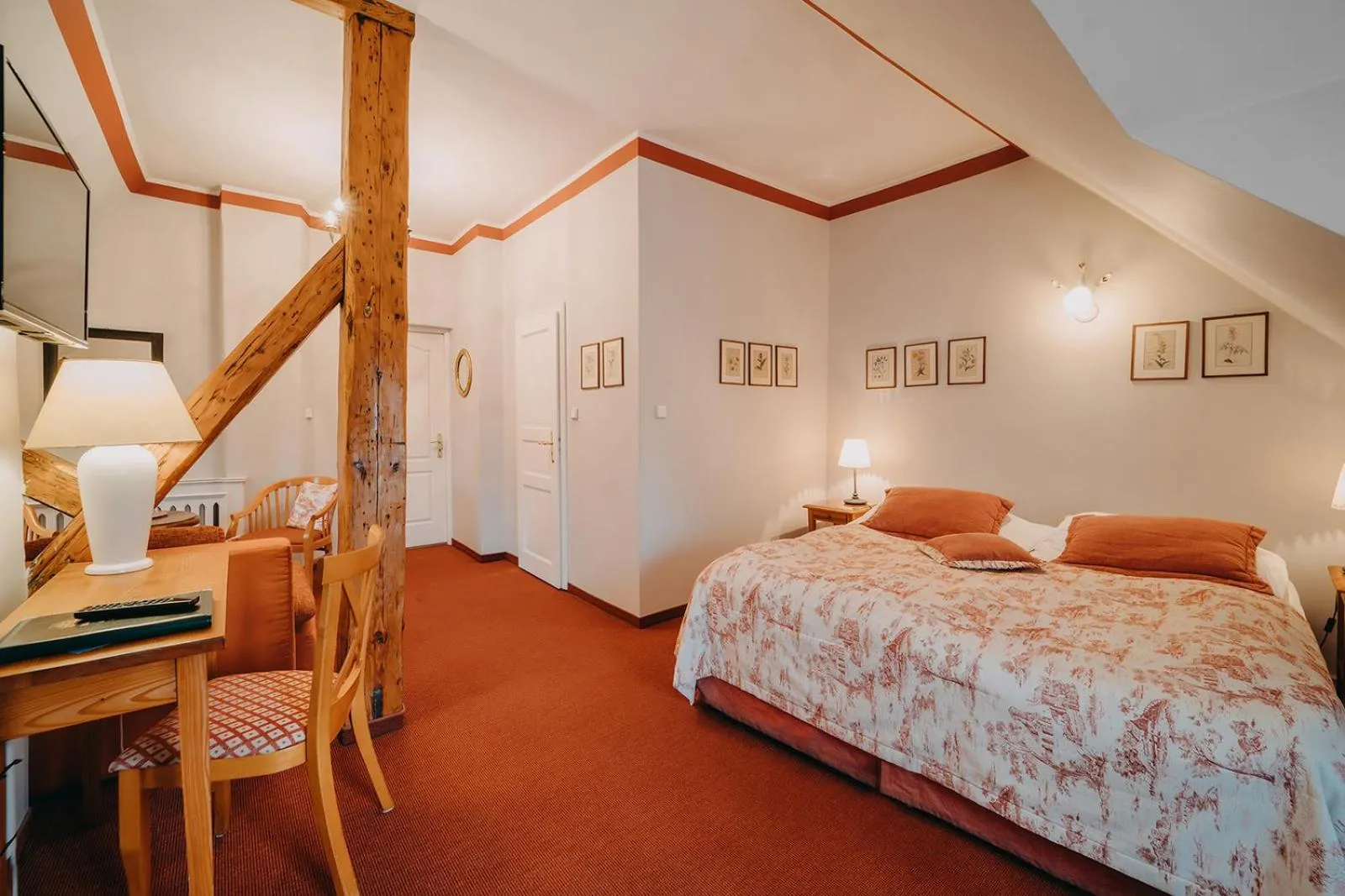 Bed in Pałac Łomnica Karkonosze - Schloss Lomnitz Riesengebirge