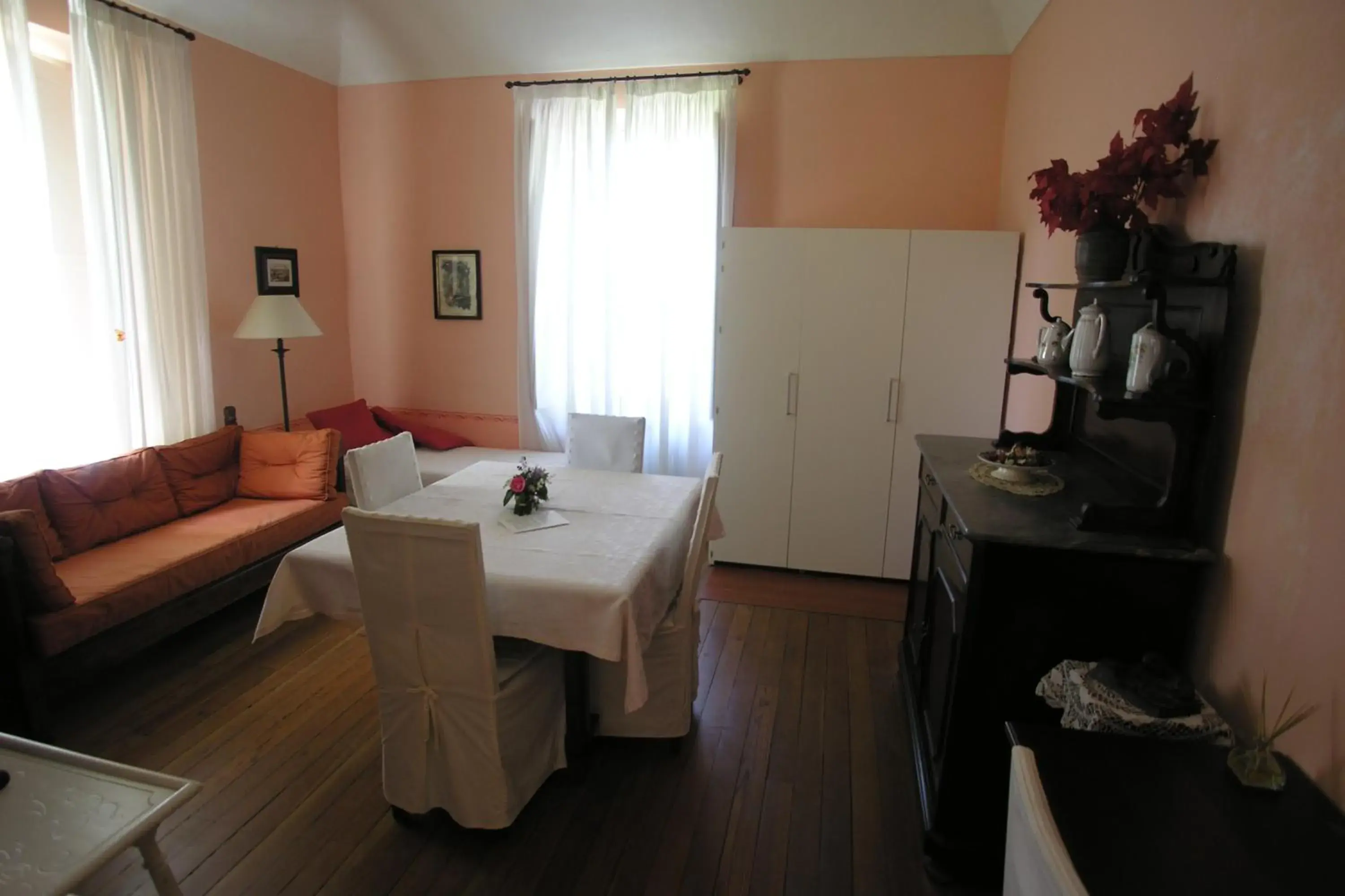 Suite - single occupancy in Villa D'Azeglio Suite - single occupancy in Villa D'Azeglio