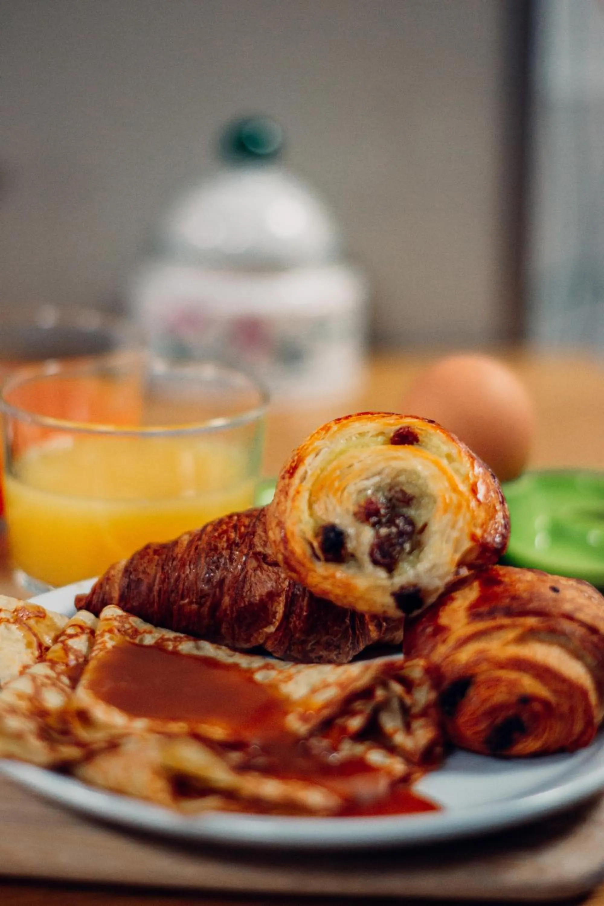 Buffet breakfast in Garden Apparts Rennes Centre Gare