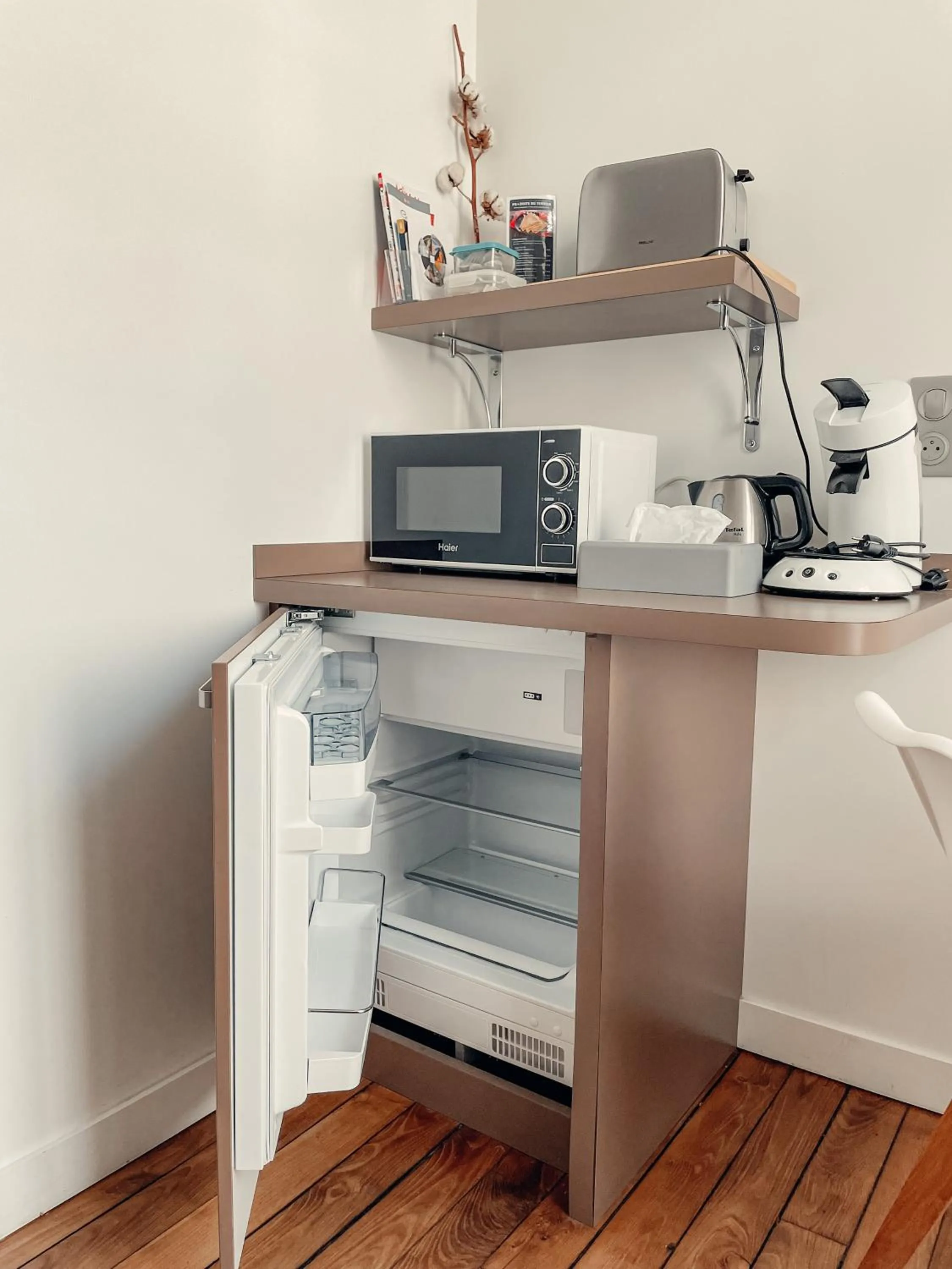 Kitchen or kitchenette in Garden Apparts Rennes Centre Gare