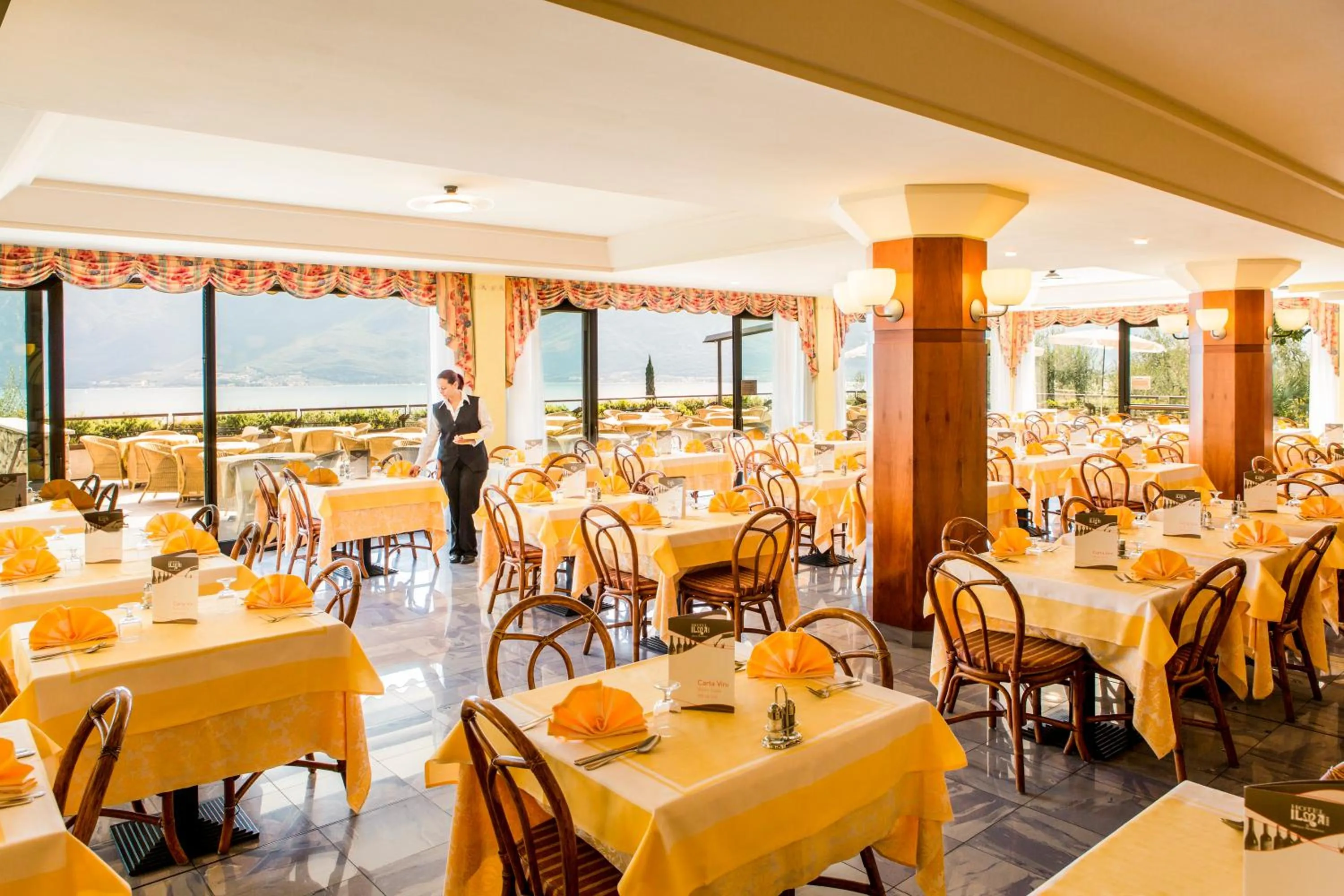 Restaurant/places to eat in Hotel Ilma Lake Garda Resort