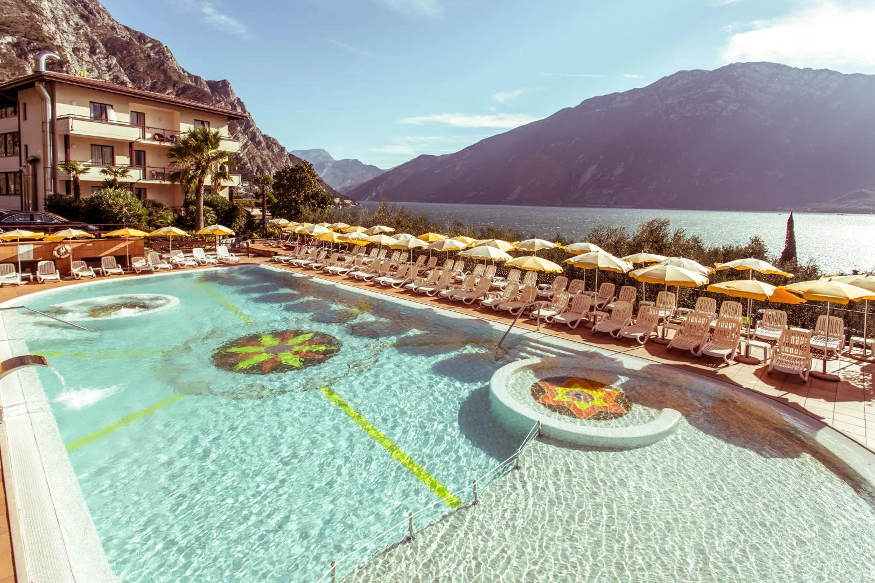 Swimming pool in Hotel Ilma Lake Garda Resort