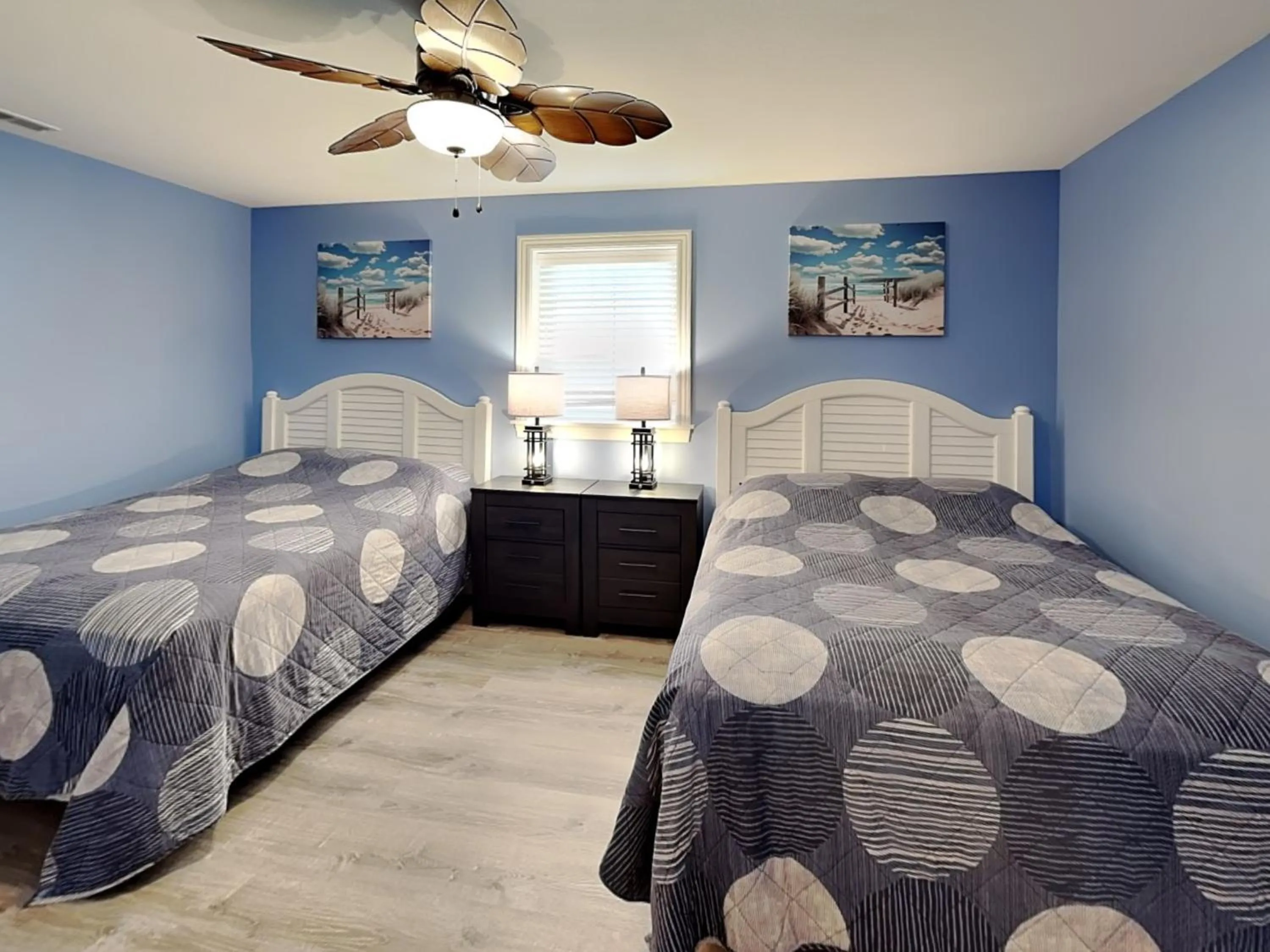 Bed in Put-in-Bay Waterfront Condo #104