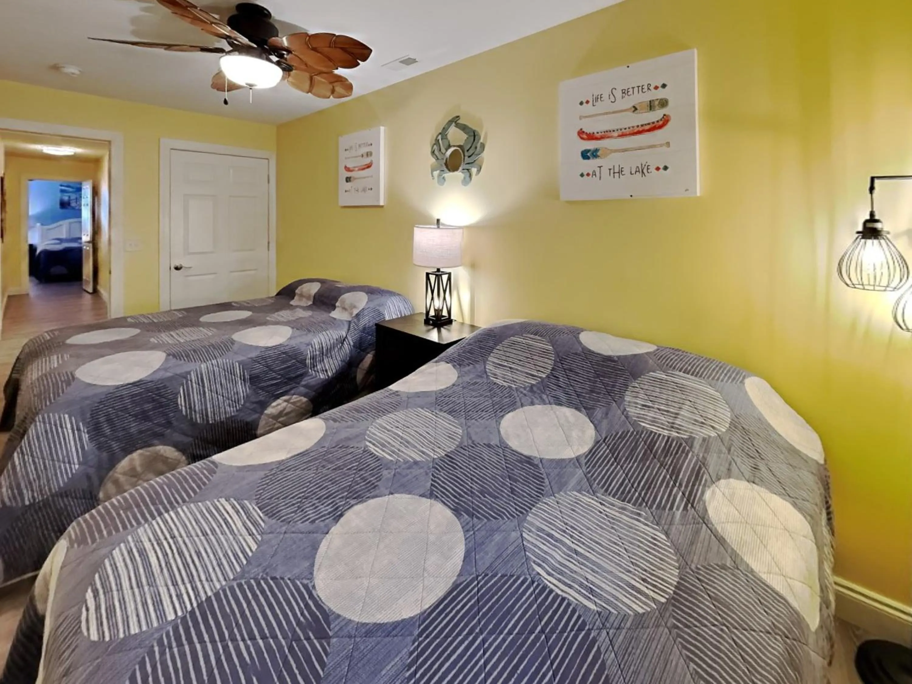 Bed in Put-in-Bay Waterfront Condo #104