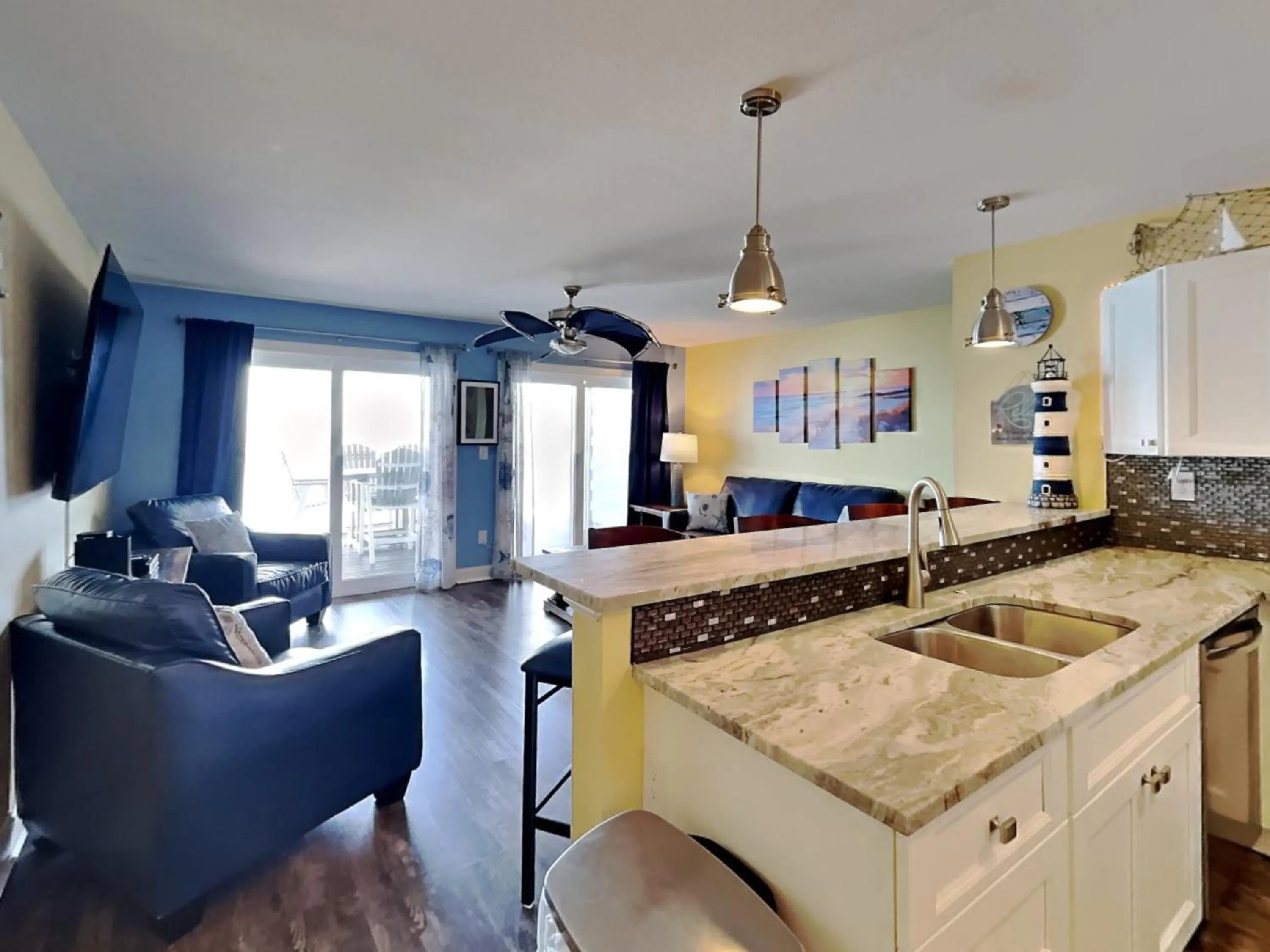 Put-in-Bay Waterfront Condo #104