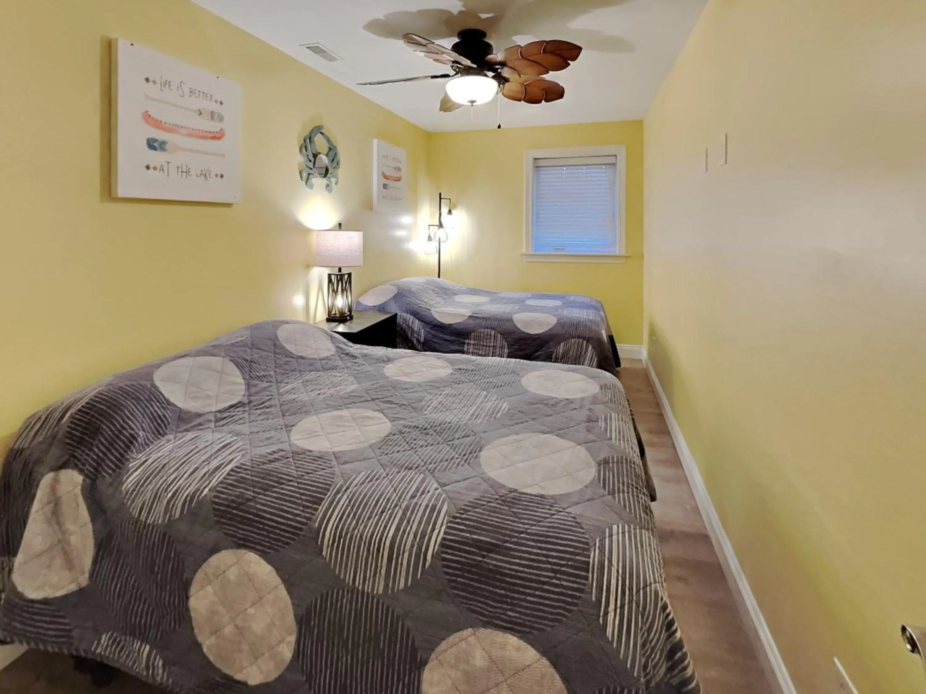 Bed in Put-in-Bay Waterfront Condo #104