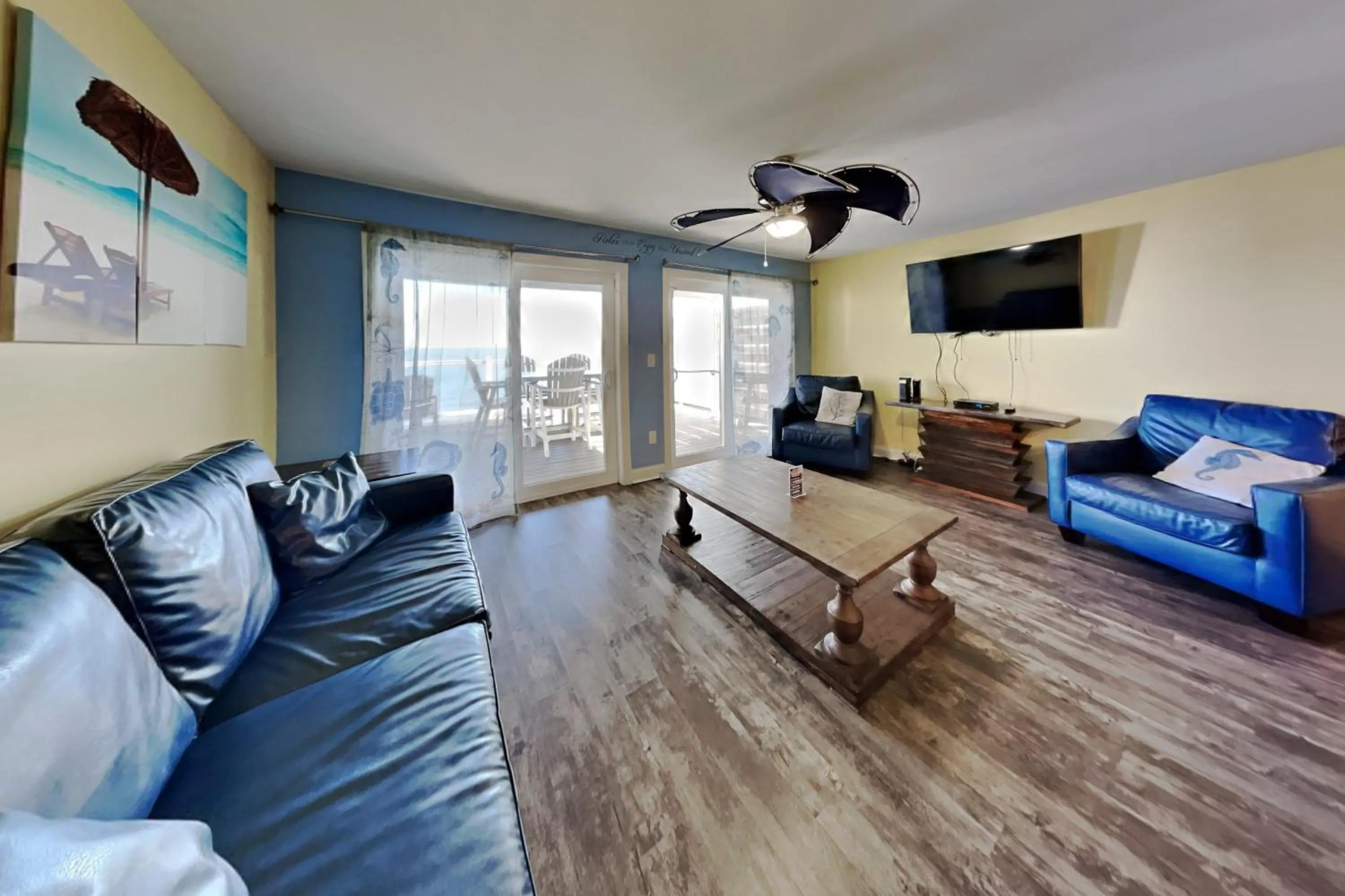 Put-in-Bay Waterfront Condo #109