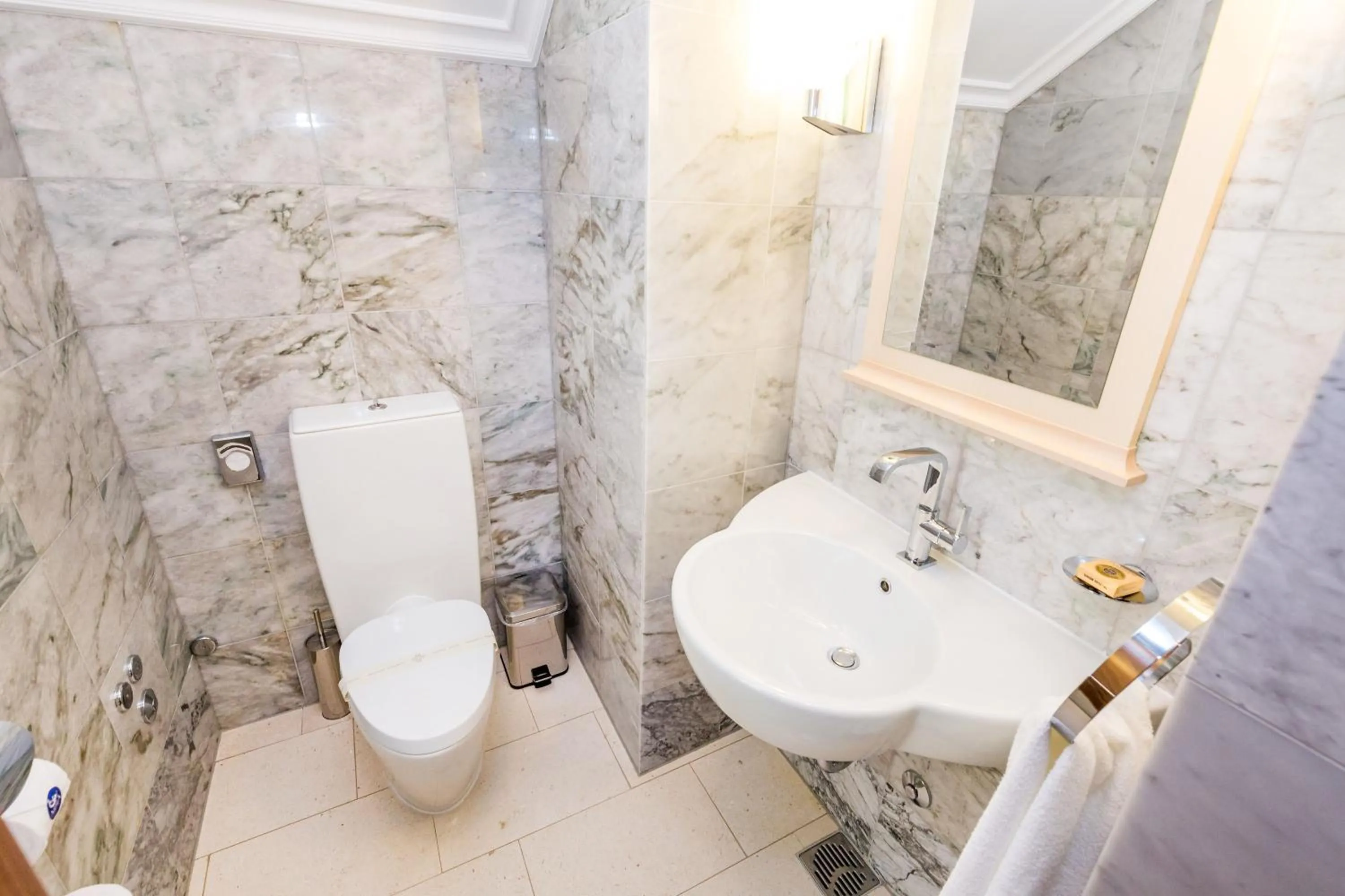 Toilet in Villas Arbia - Margita Deluxe Beach Hotel