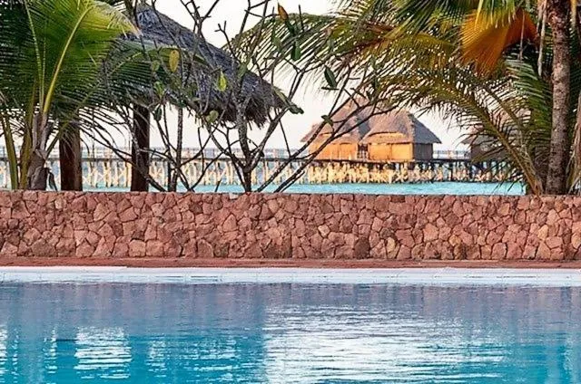 Swimming pool in Hotel Club Dongwe