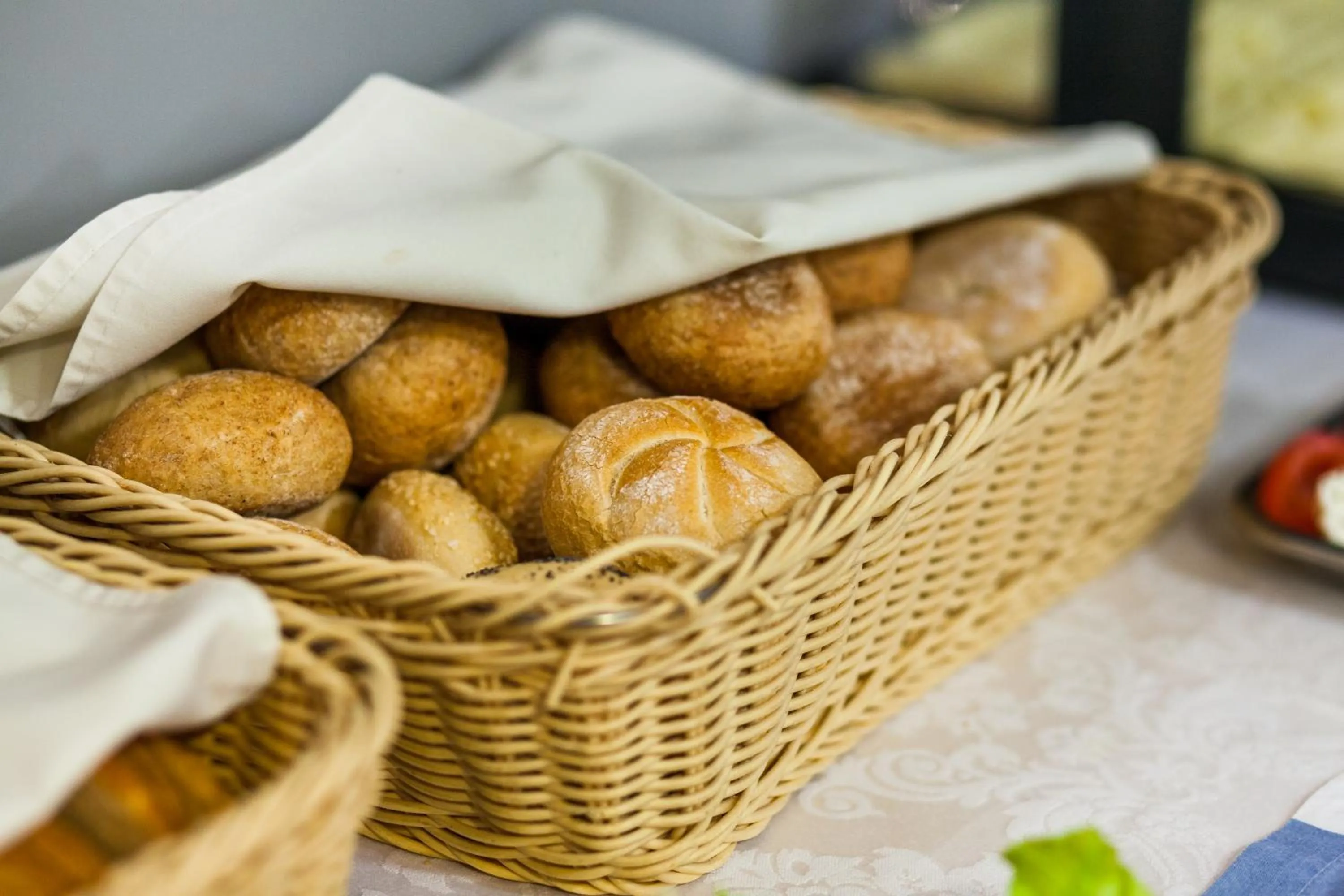 Restaurant/places to eat in Hotel Olivia