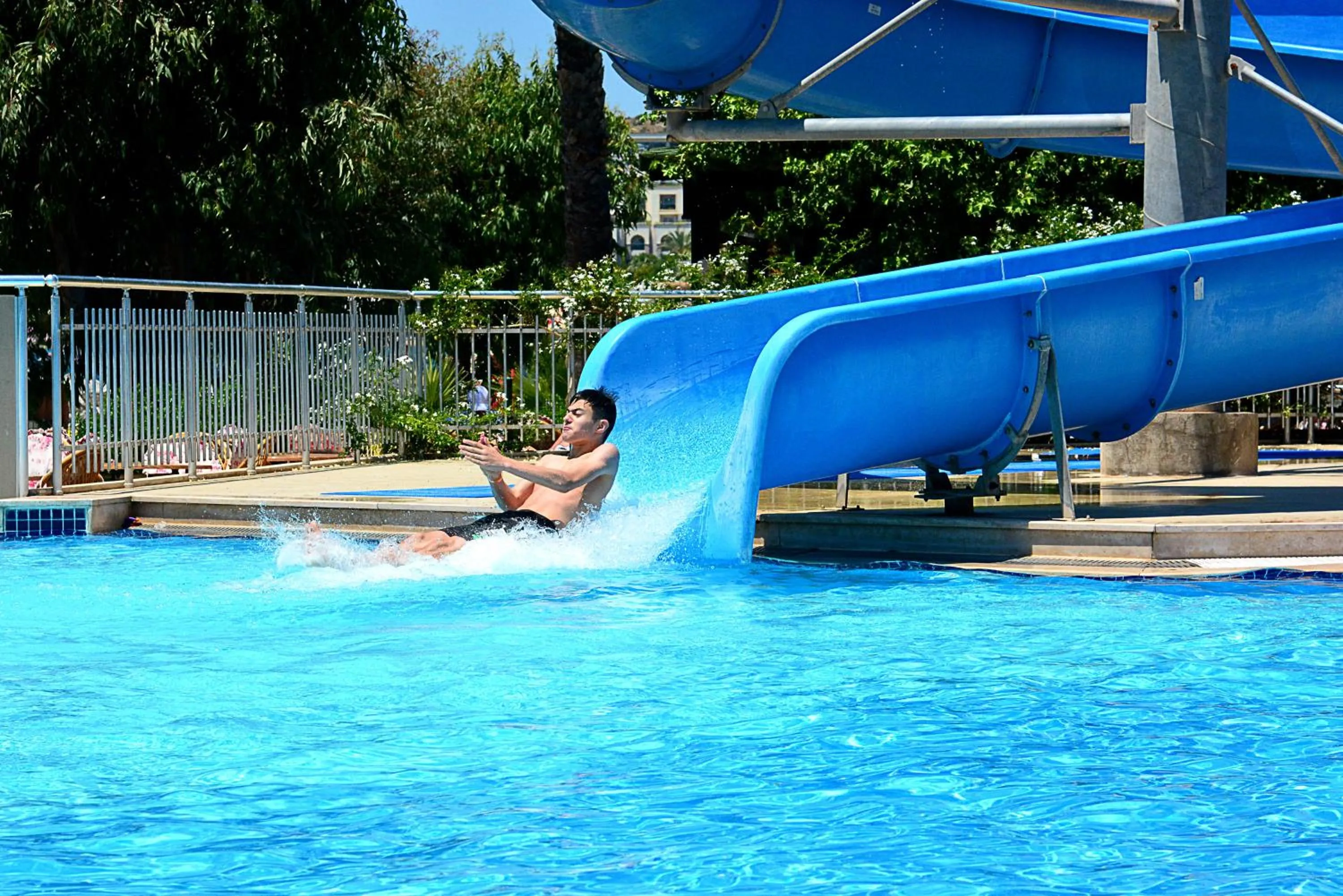 Swimming pool in Parkim Ayaz Hotel