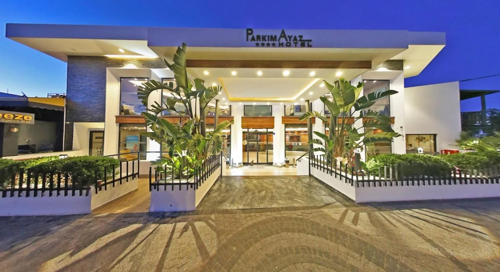 Facade/entrance in Parkim Ayaz Hotel