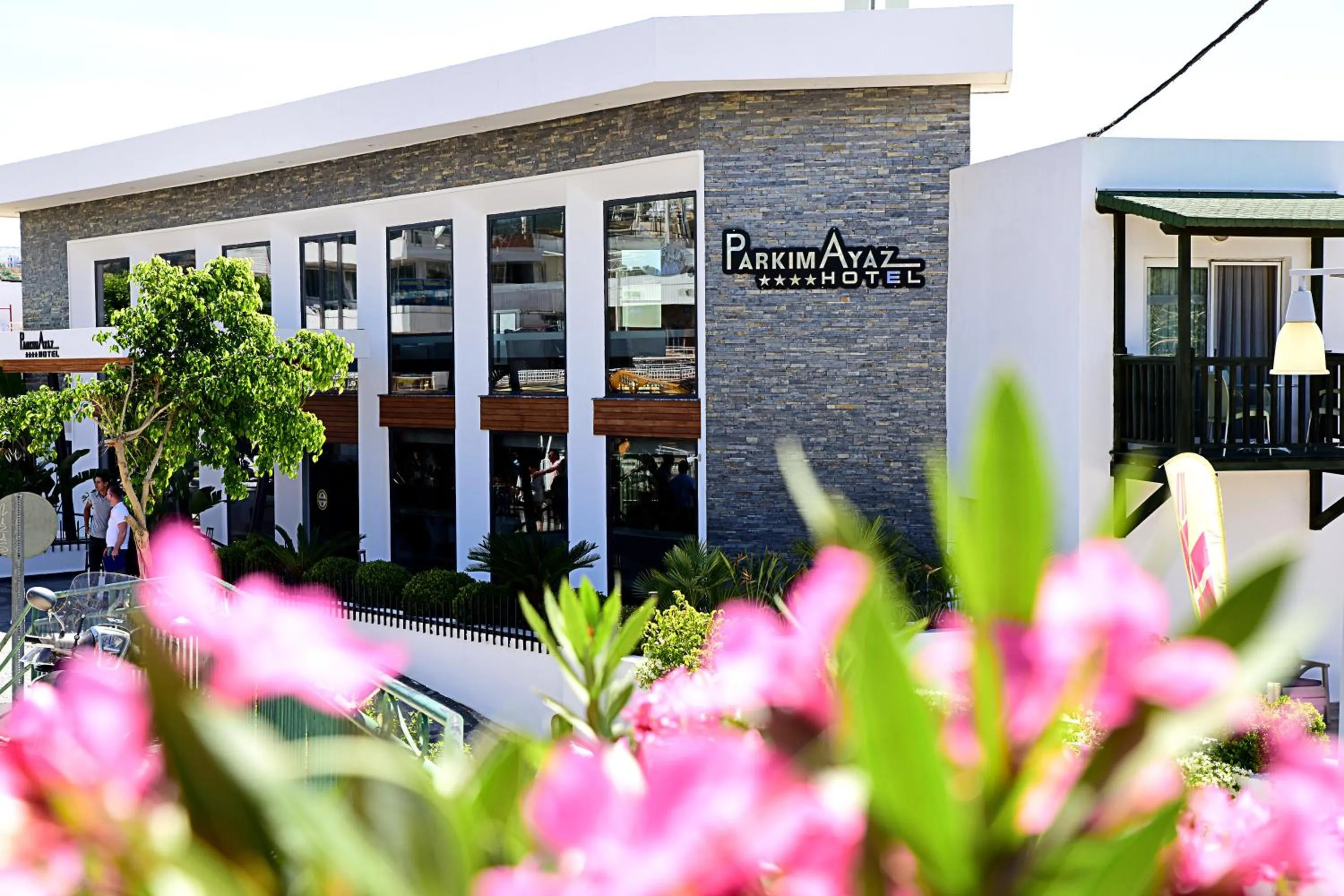 Property building in Parkim Ayaz Hotel