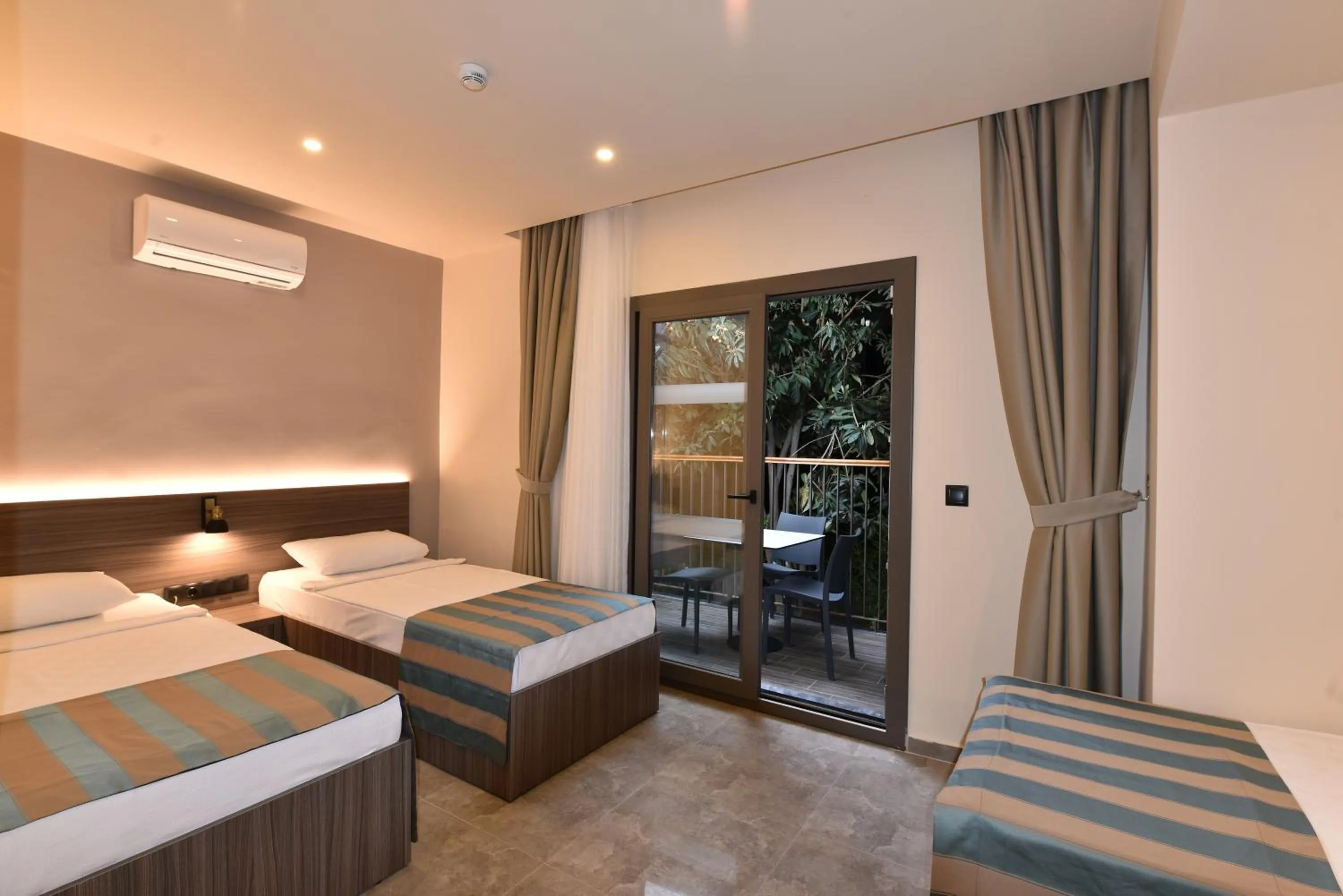 Photo of the whole room, Bed in Parkim Ayaz Hotel