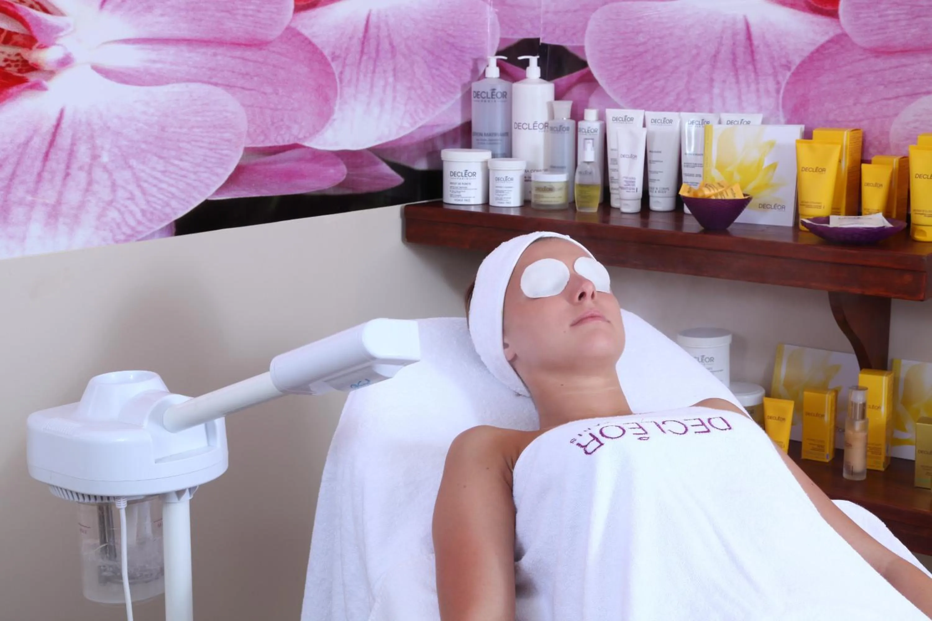 People in Parkim Ayaz Hotel