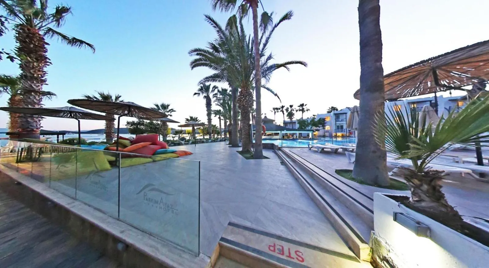 Swimming pool in Parkim Ayaz Hotel