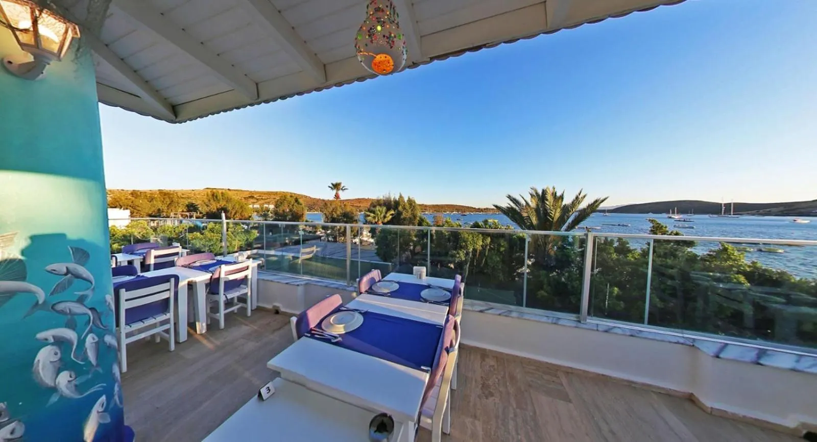 Restaurant/places to eat in Parkim Ayaz Hotel