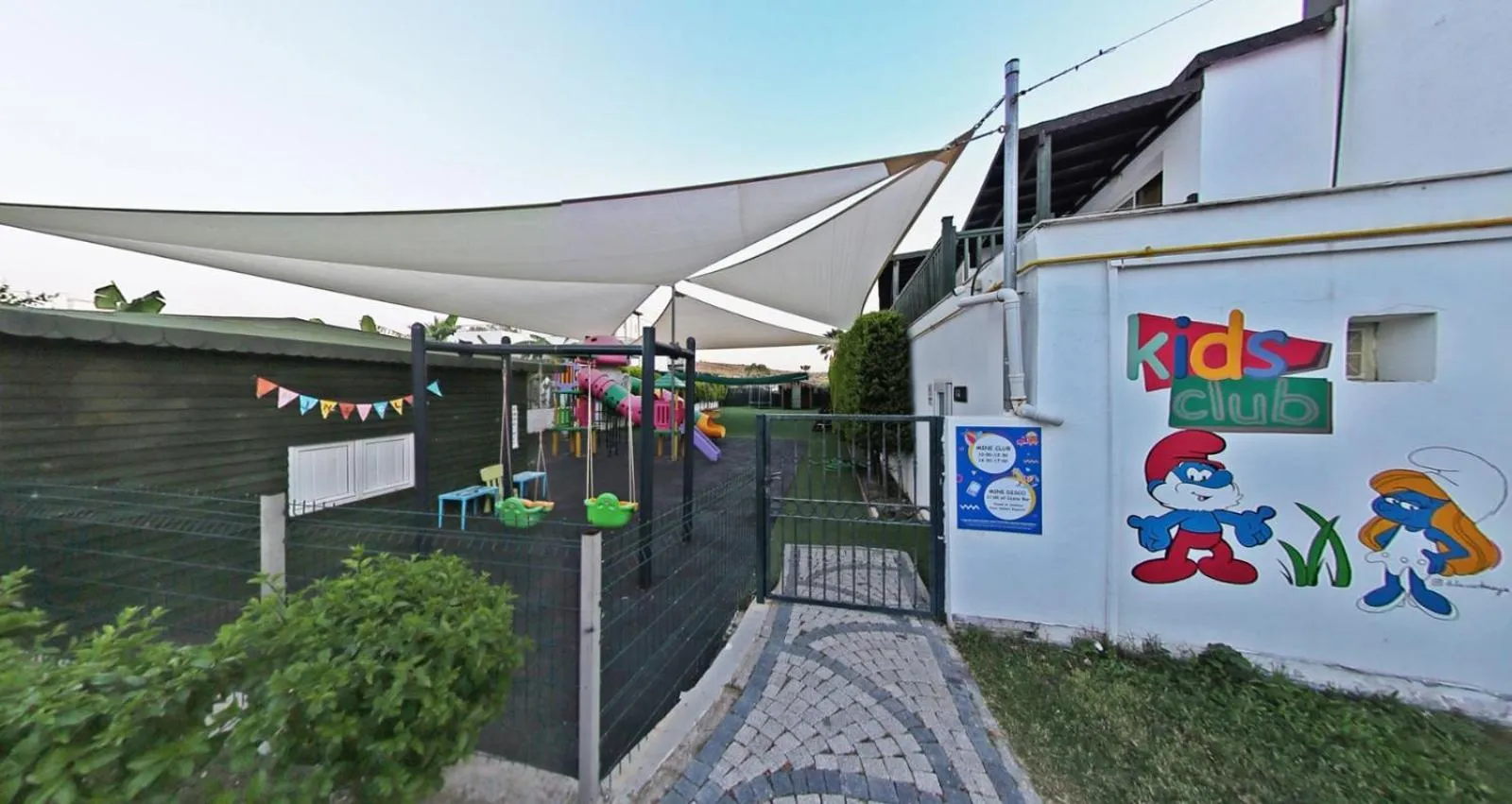 Children play ground in Parkim Ayaz Hotel