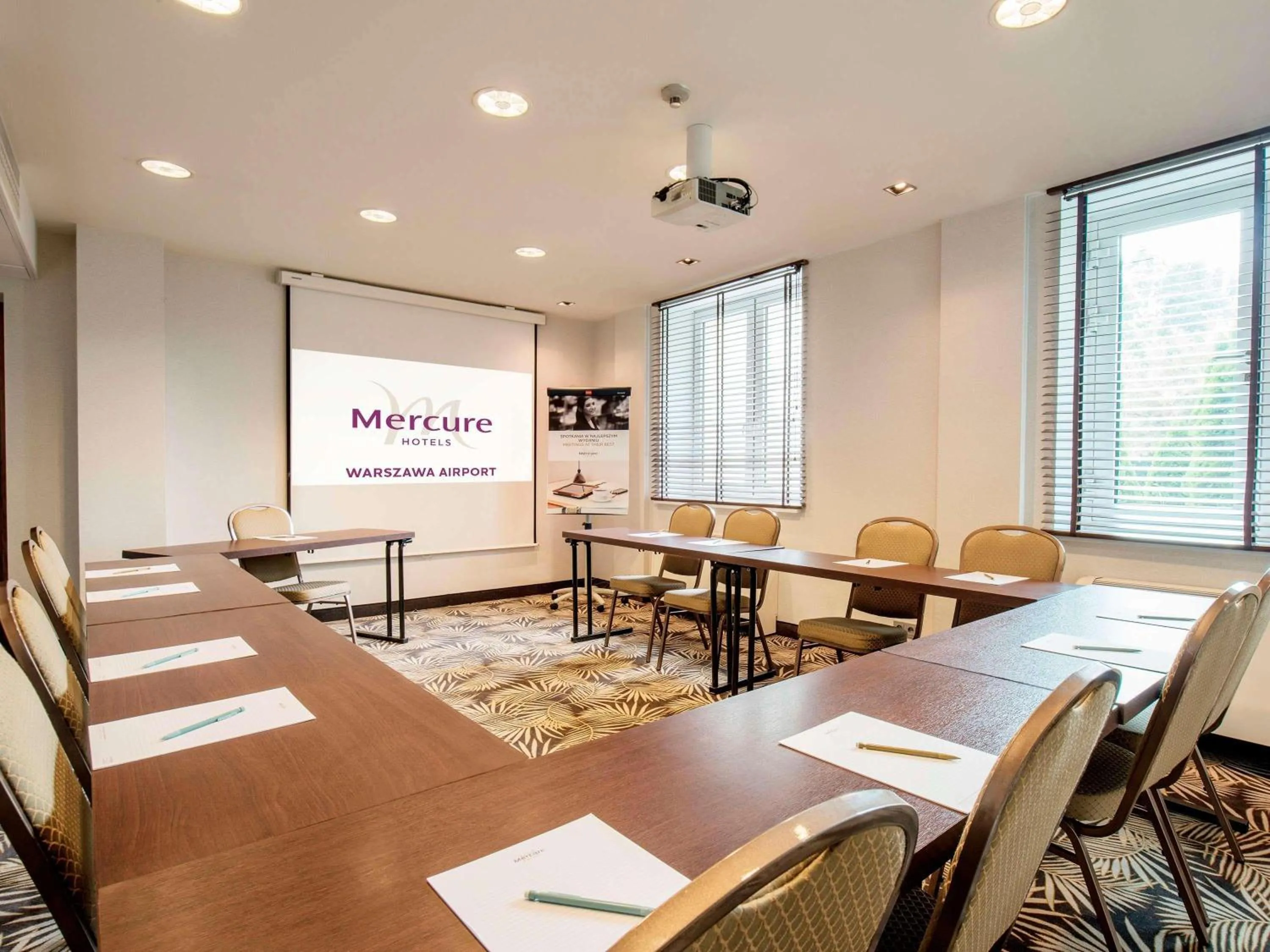 Business facilities in Mercure Warszawa Airport