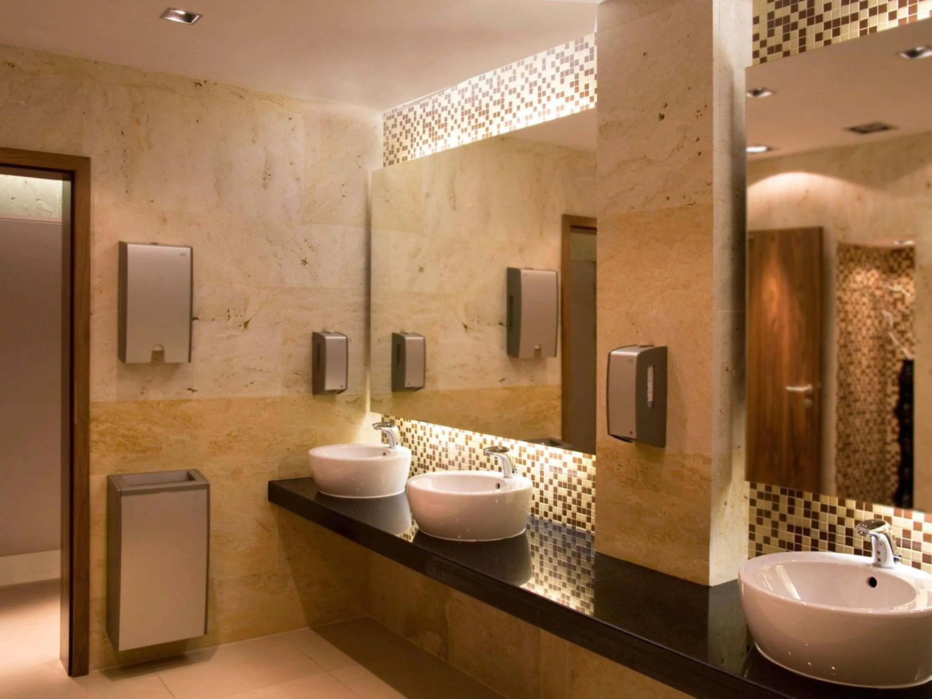 Property building in Mercure Warszawa Airport