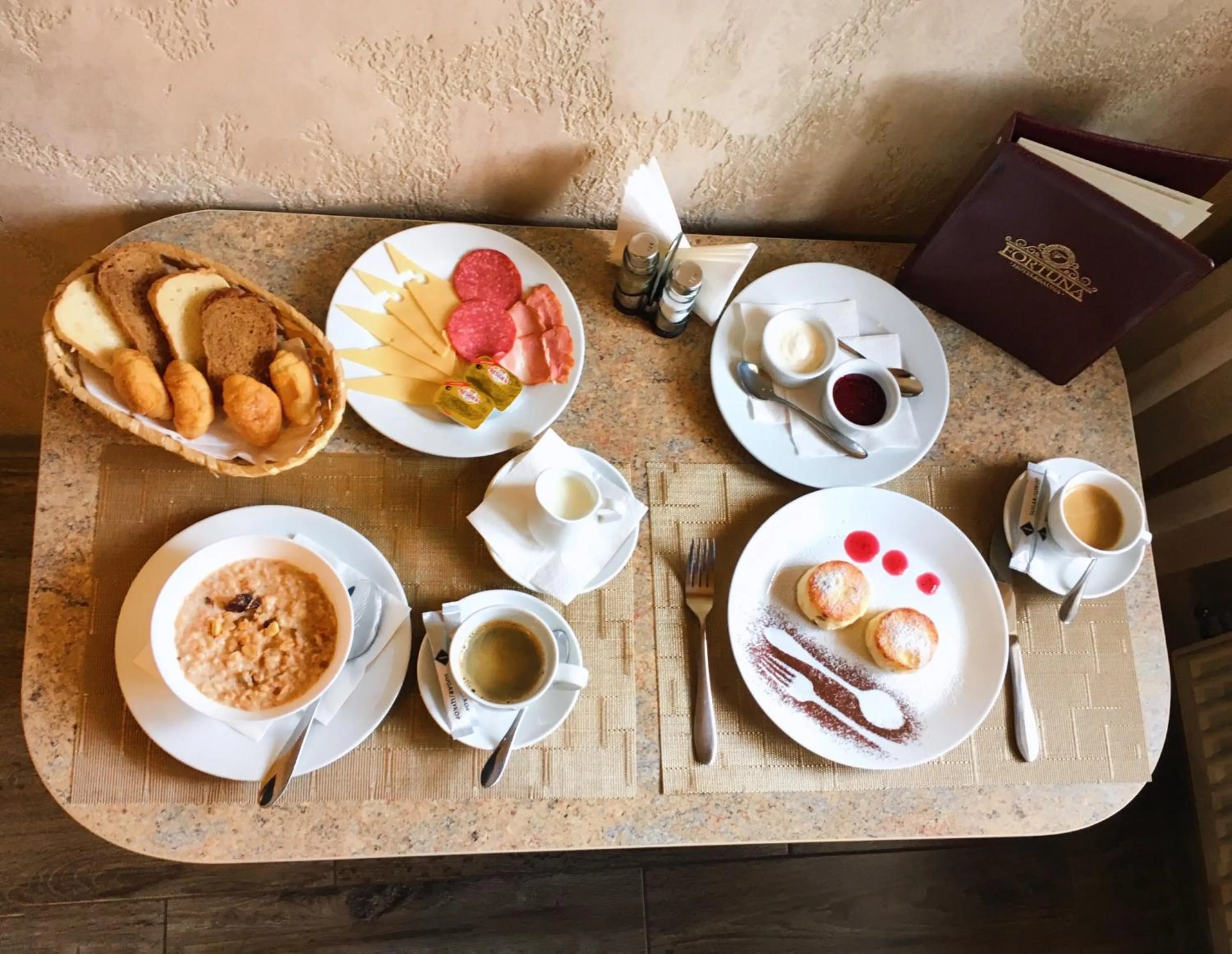 Breakfast in Hotel Fortuna