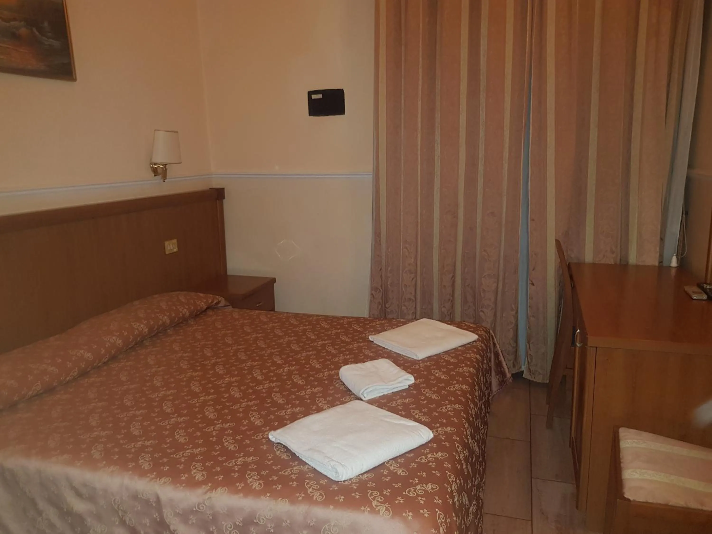 Bedroom, Bed in Hotel Aristotele