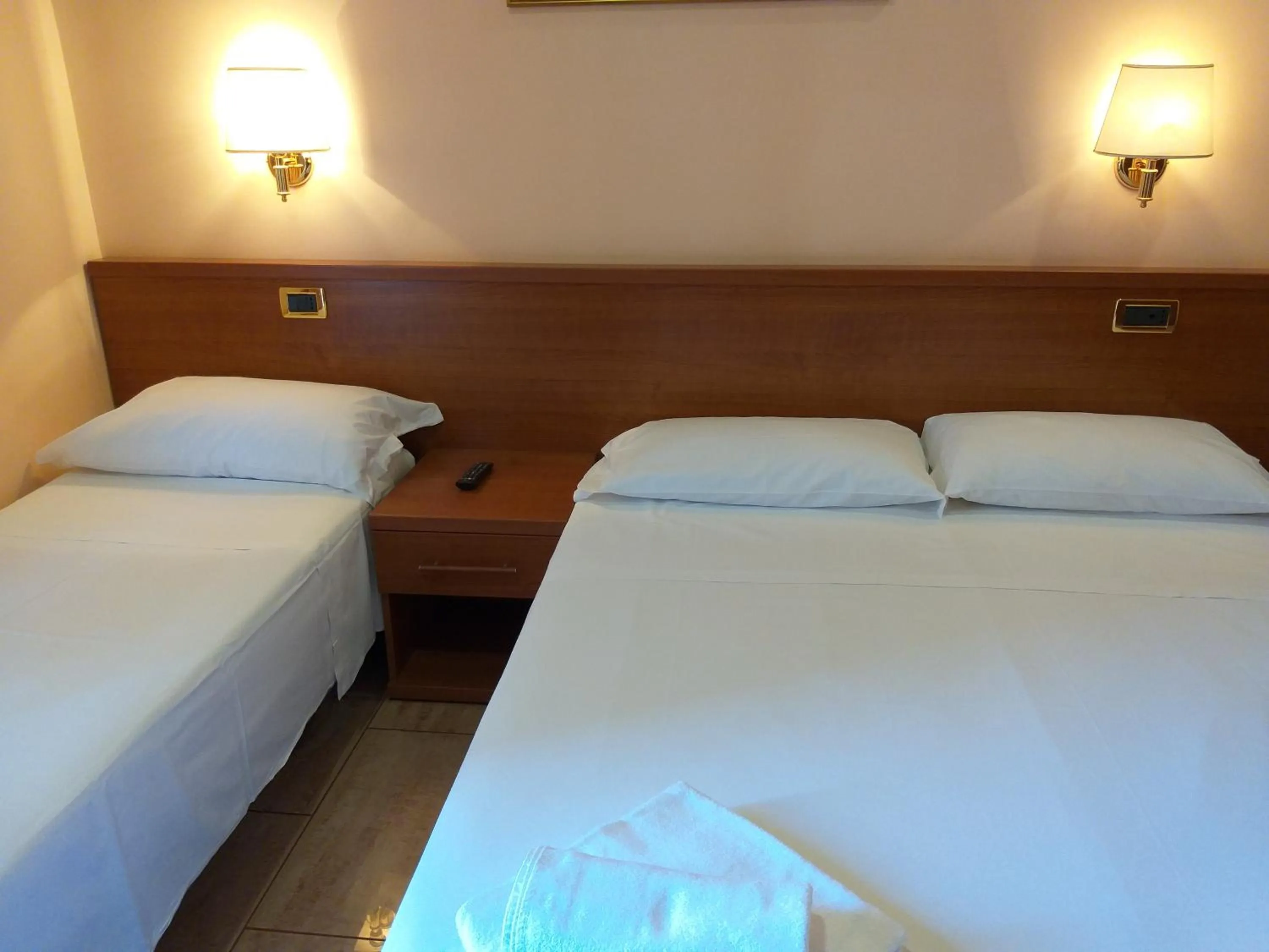 Bedroom, Bed in Hotel Aristotele