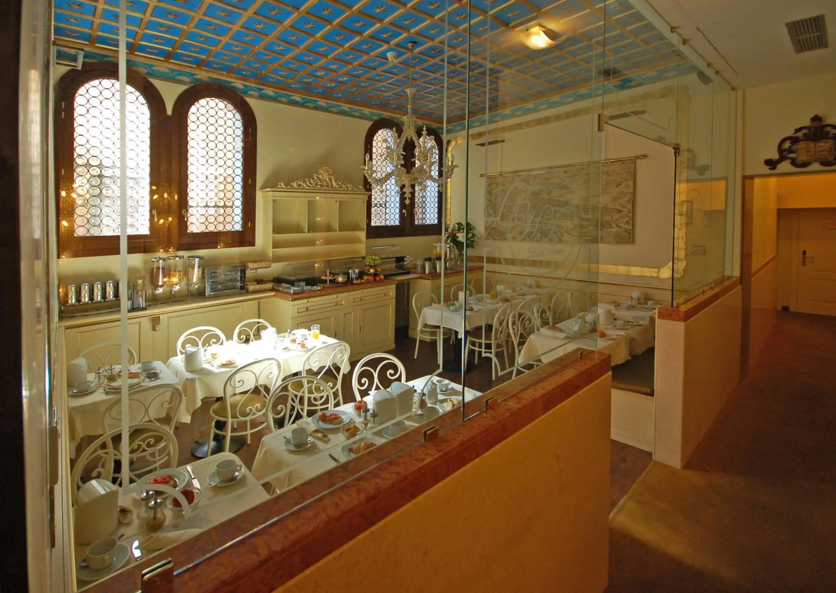 Restaurant/places to eat in Hotel Torino Restaurant/places to eat in Hotel Torino