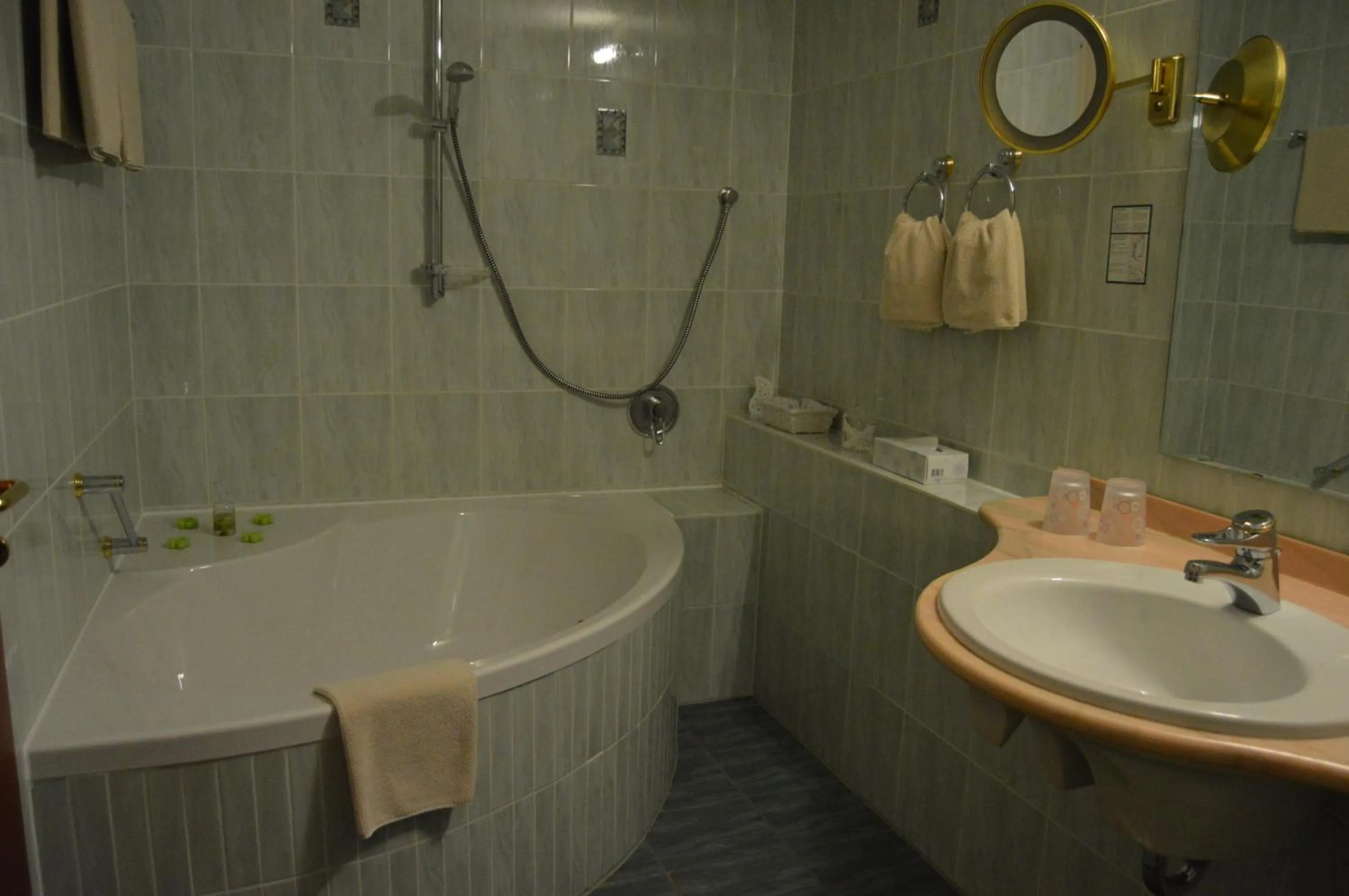 Bathroom in Hotel Stadt Jessen