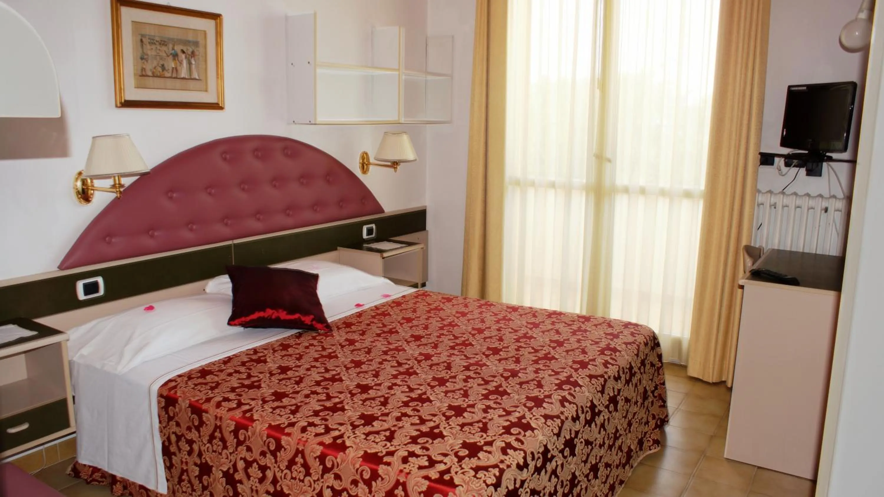 Photo of the whole room, Bed in Villa Dei Romanzi