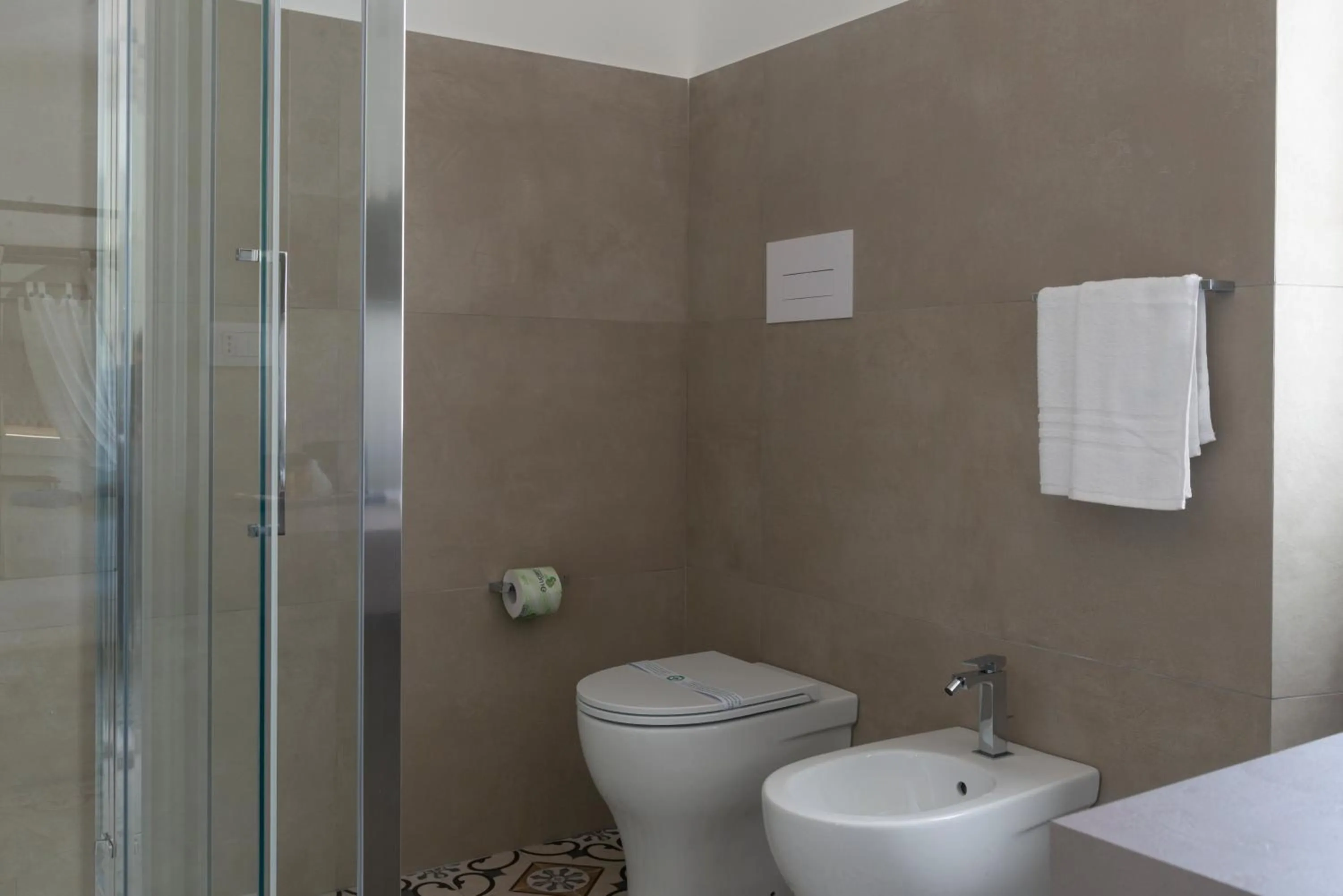 Shower in Hotel Villa Cedrino