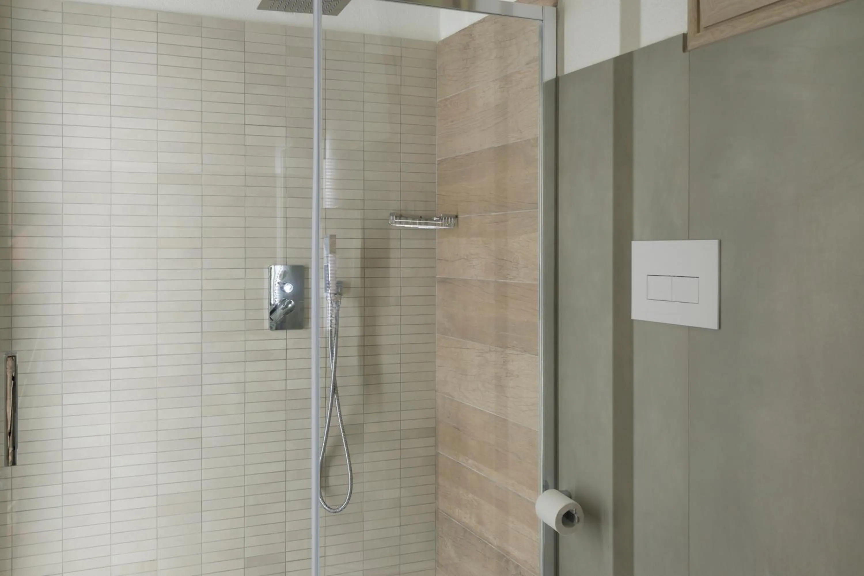 Shower in Hotel Villa Cedrino