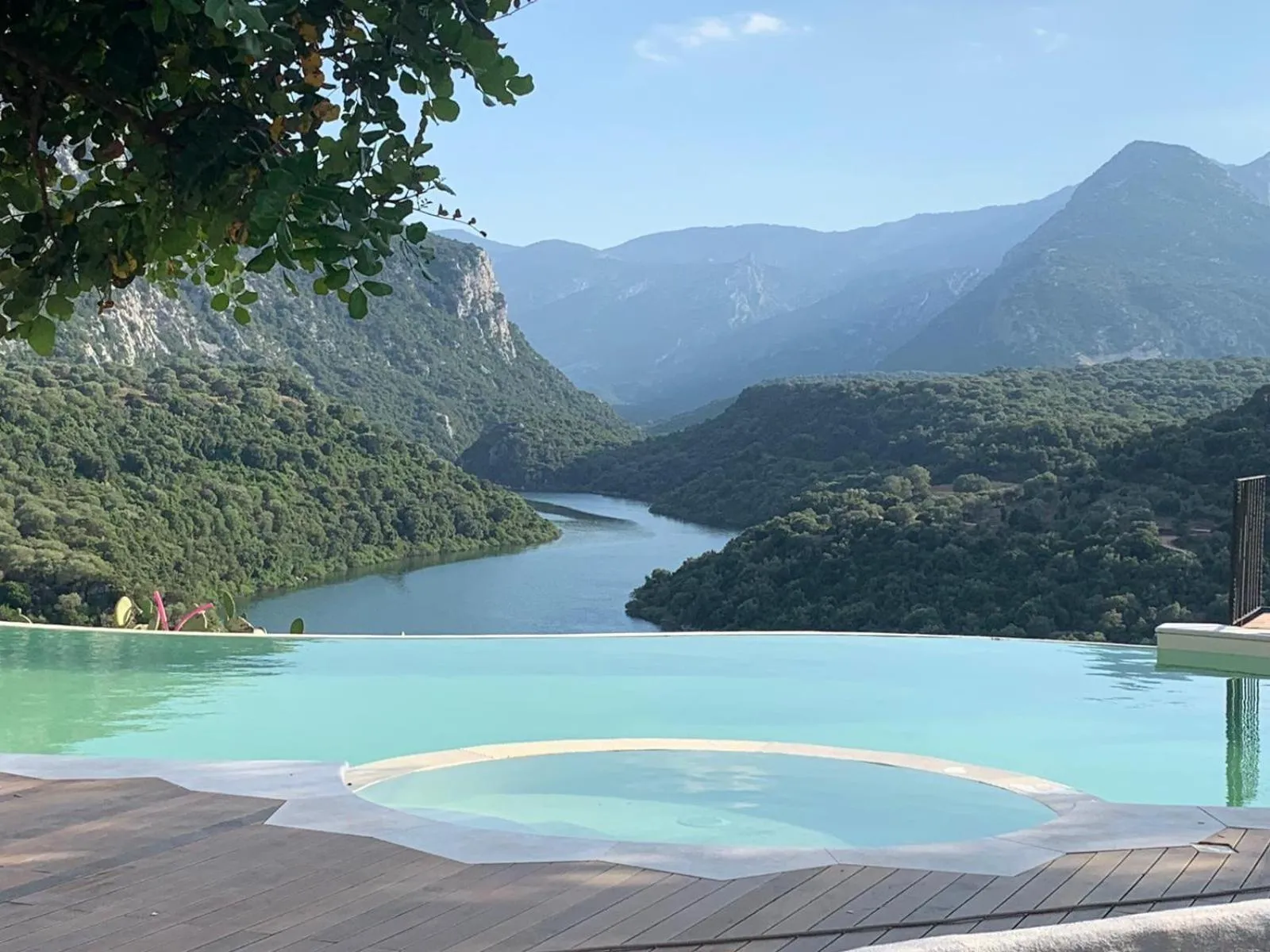 Natural landscape in Hotel Villa Cedrino