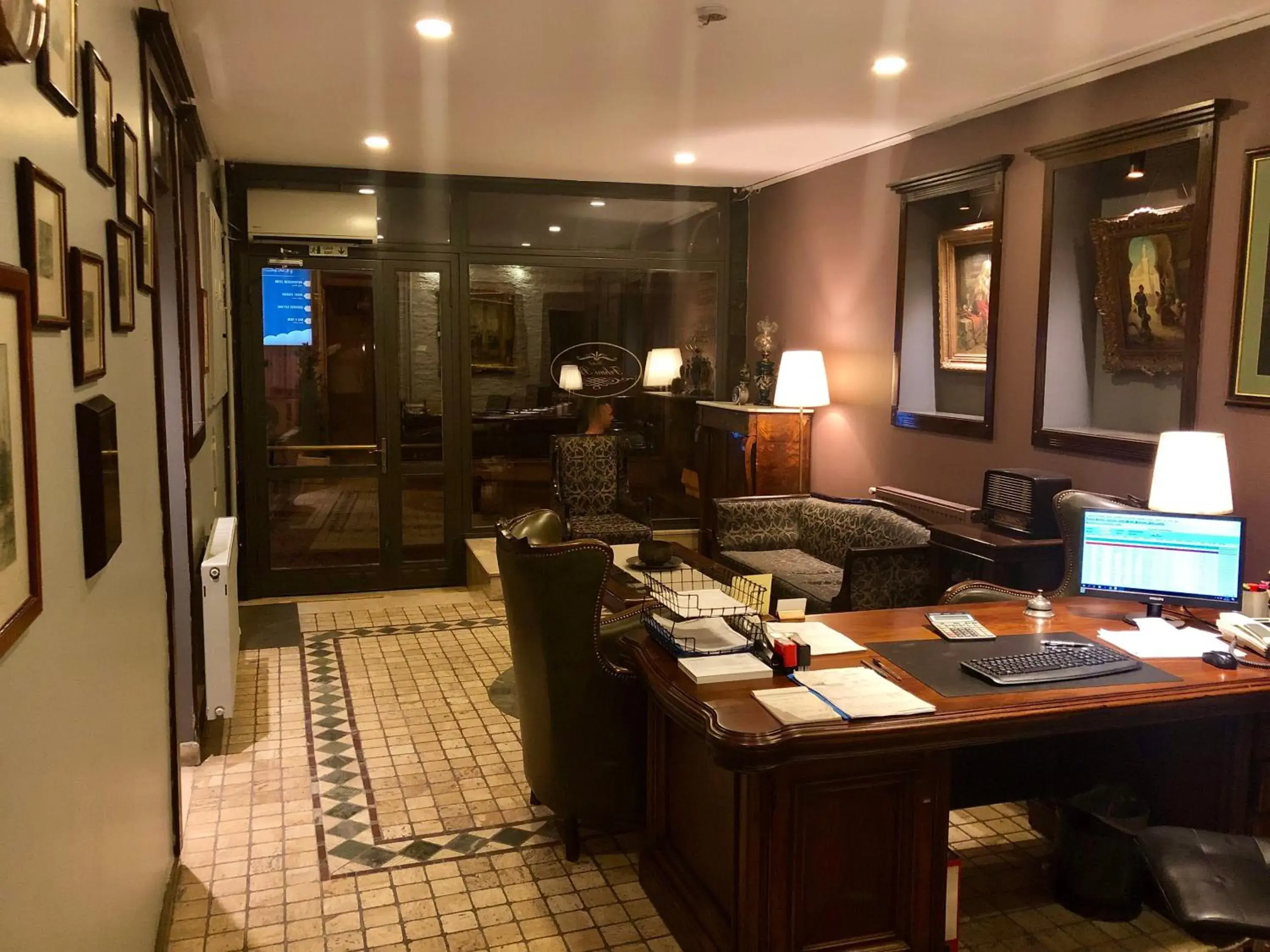 Lobby or reception in Hotel Fehmi Bey - Special Category Lobby or reception in Hotel Fehmi Bey - Special Category