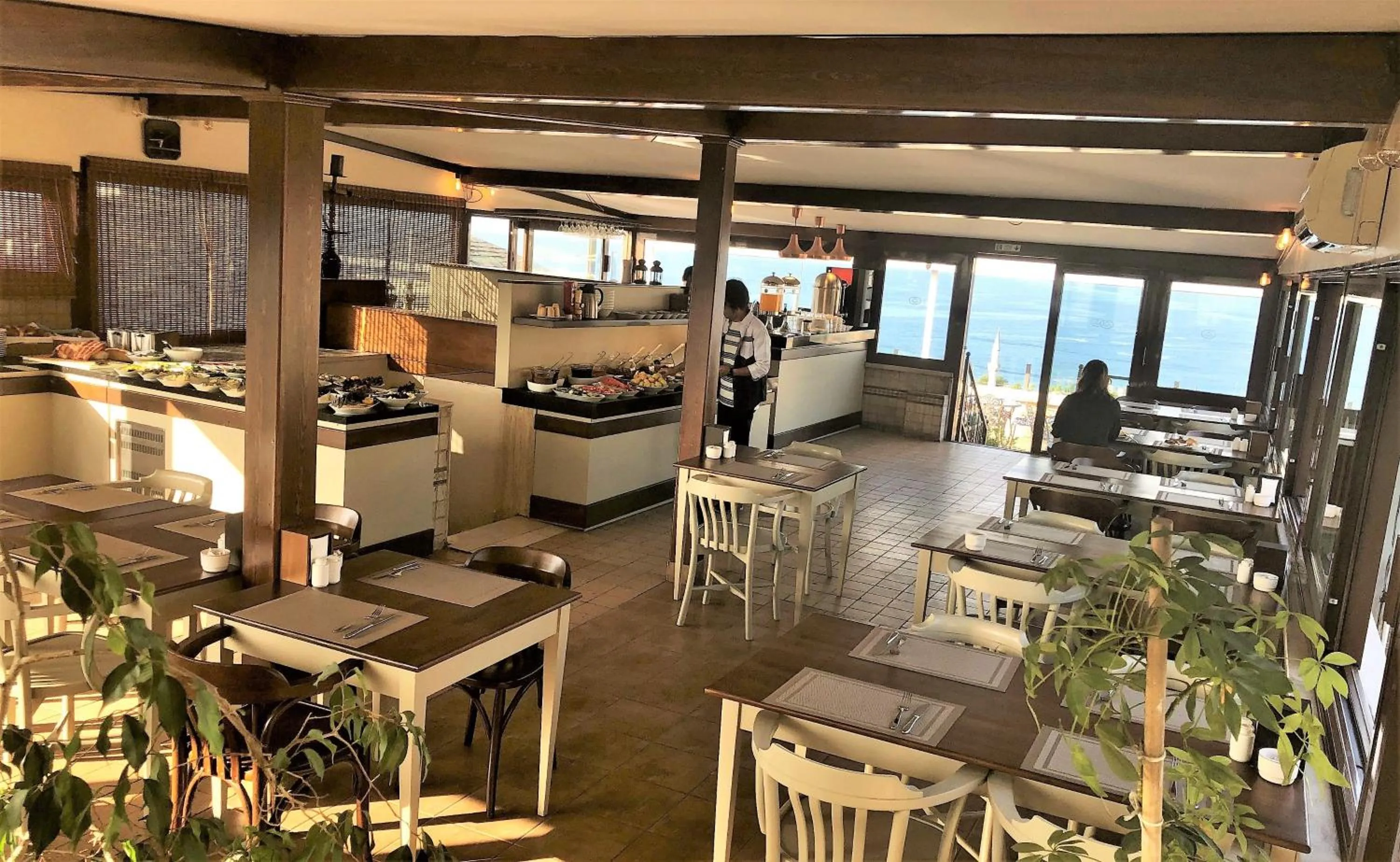 Restaurant/places to eat in Hotel Fehmi Bey - Special Category