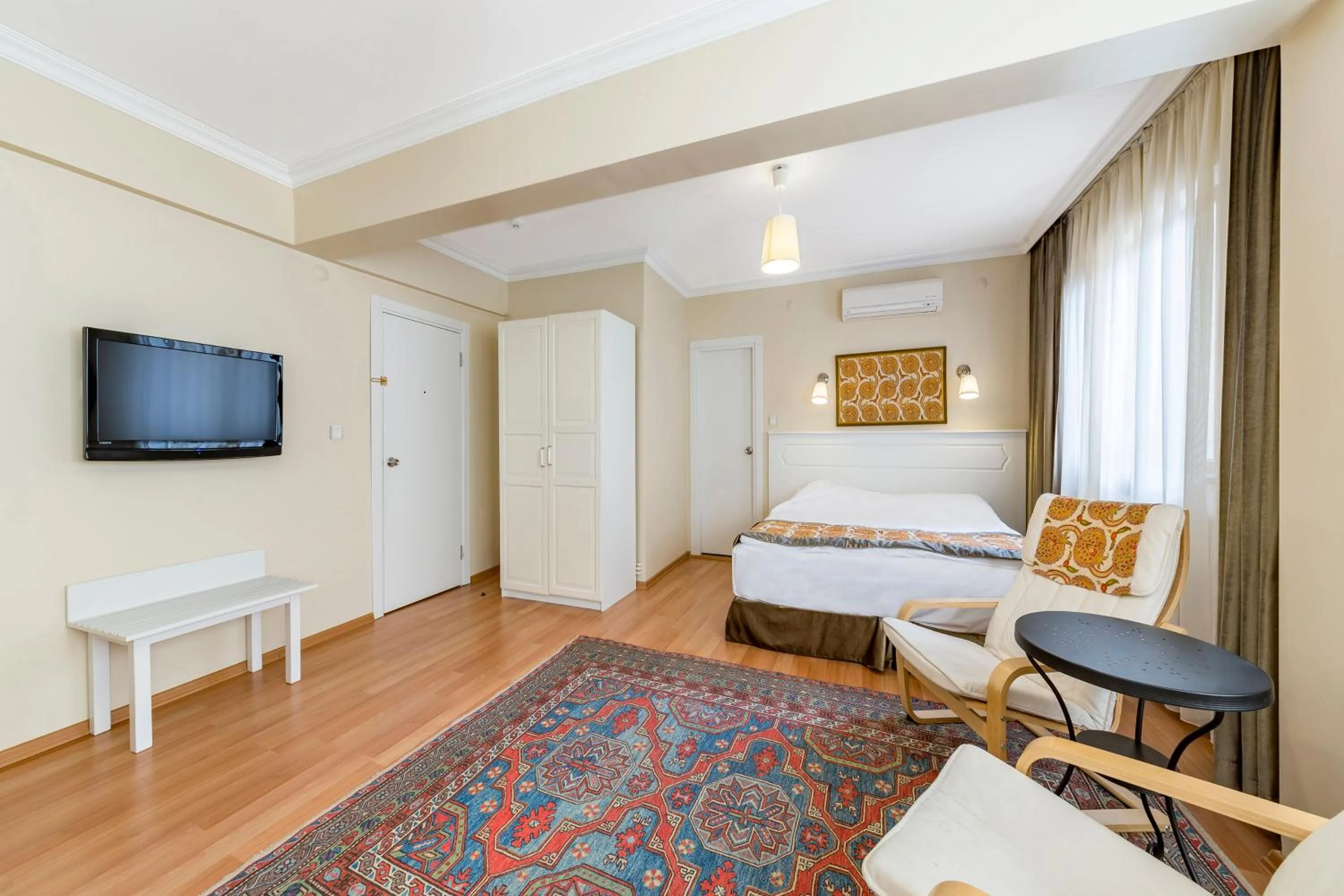 Photo of the whole room, Bed in Hotel Fehmi Bey - Special Category