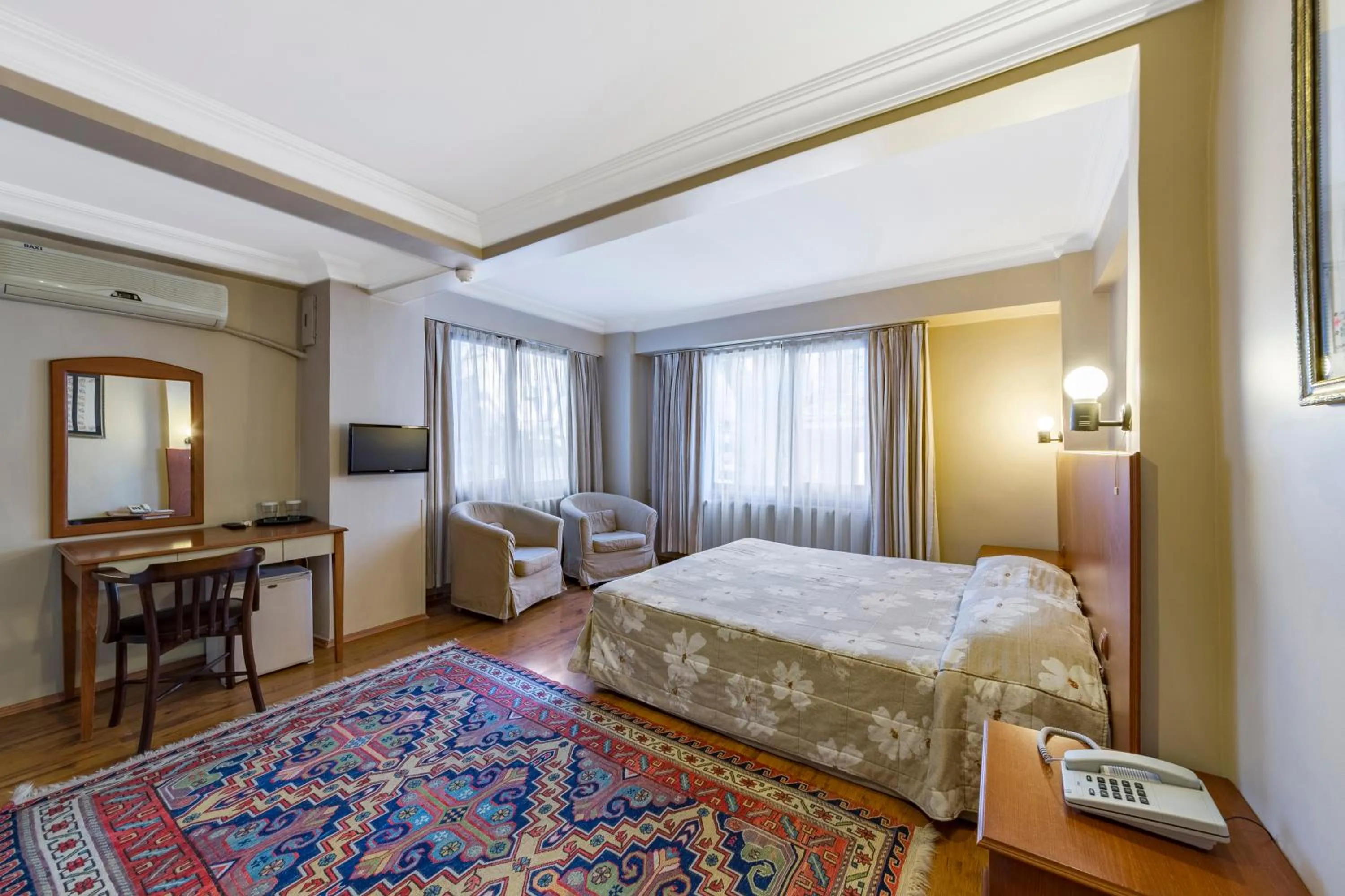 Bed in Hotel Fehmi Bey - Special Category