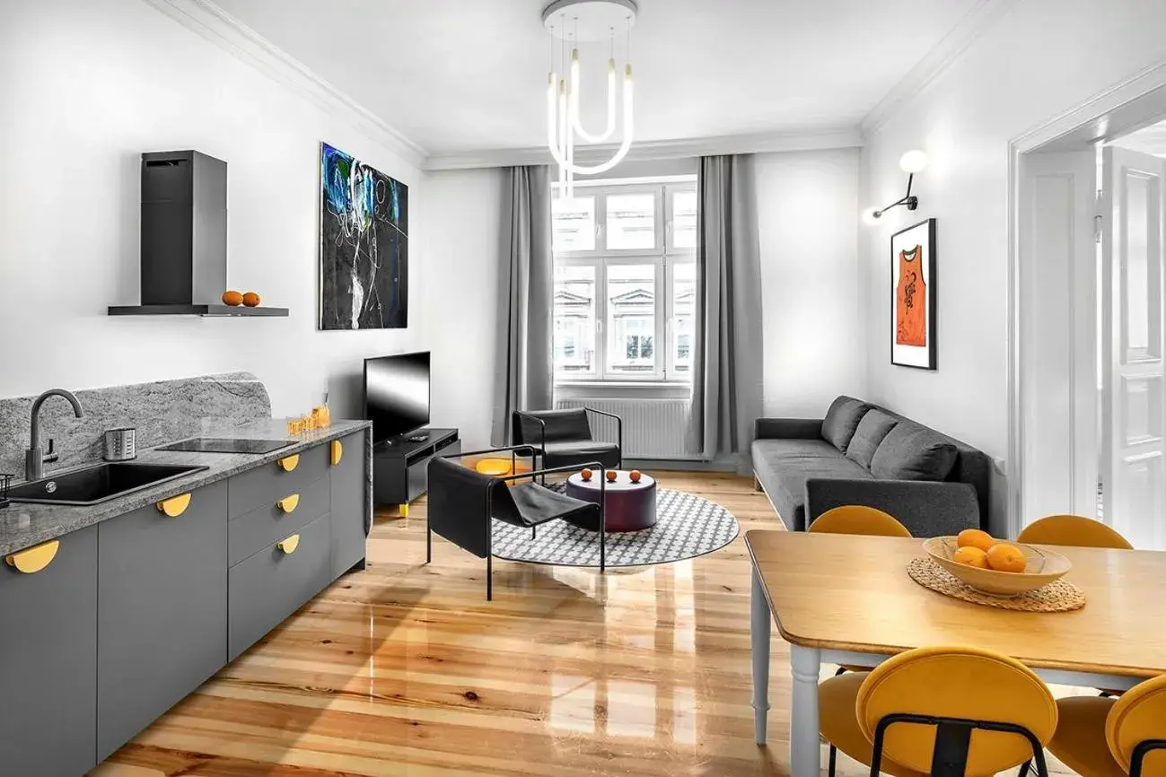 King Suite with Balcony in Apartamenty Pomarańczarnia King Suite with Balcony in Apartamenty Pomarańczarnia