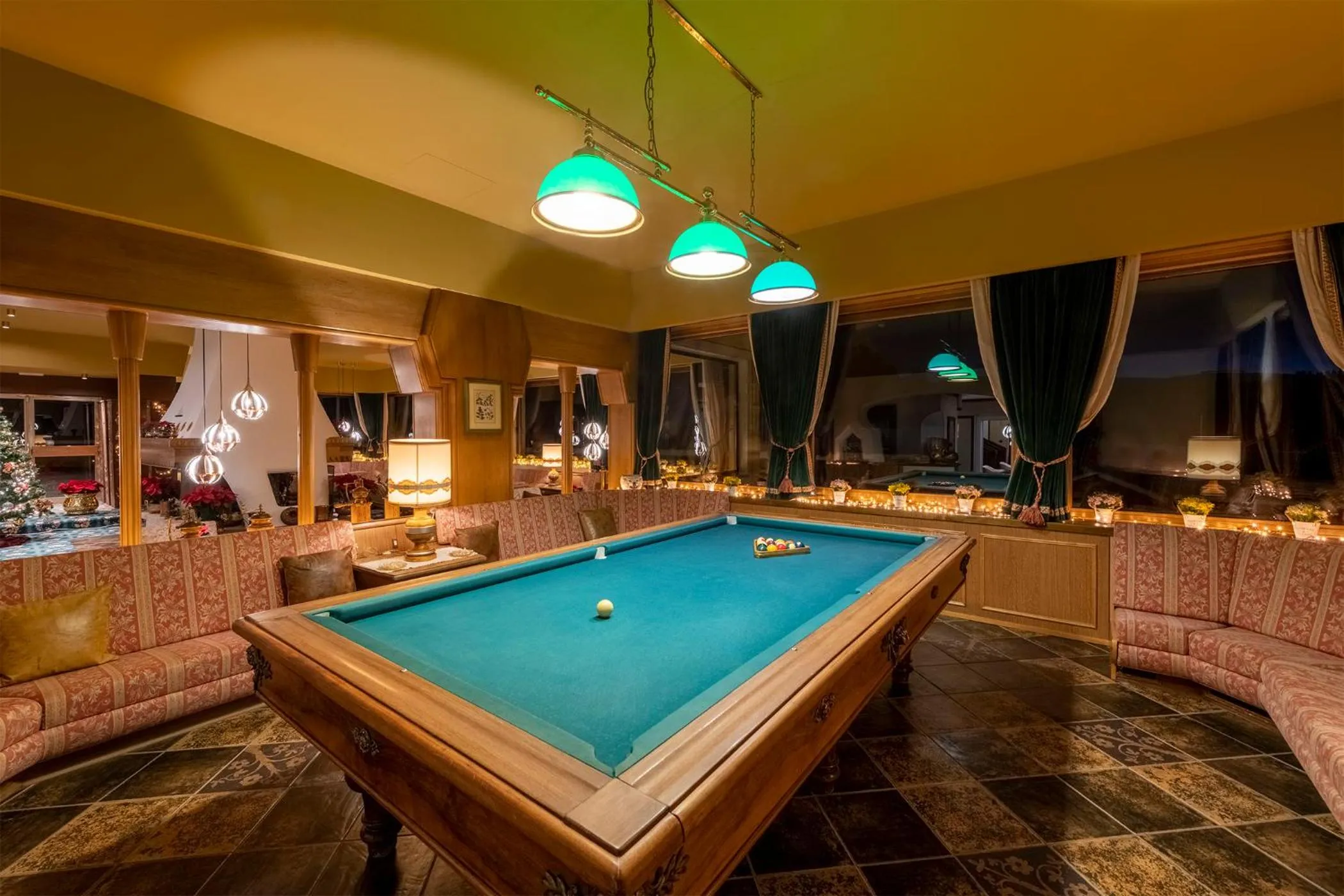 Billiard, Billiards in Hotel Sochers Club