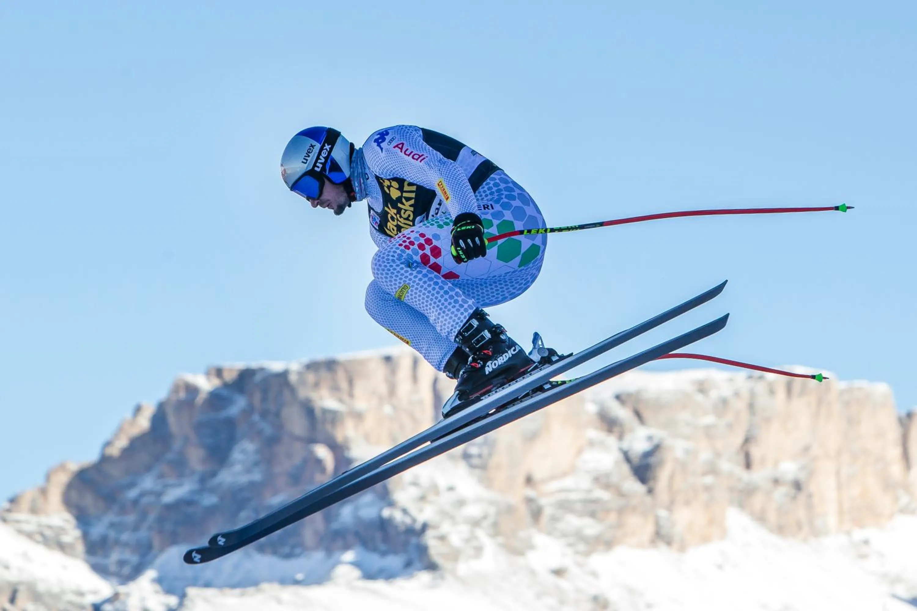 Skiing in Hotel Sochers Club