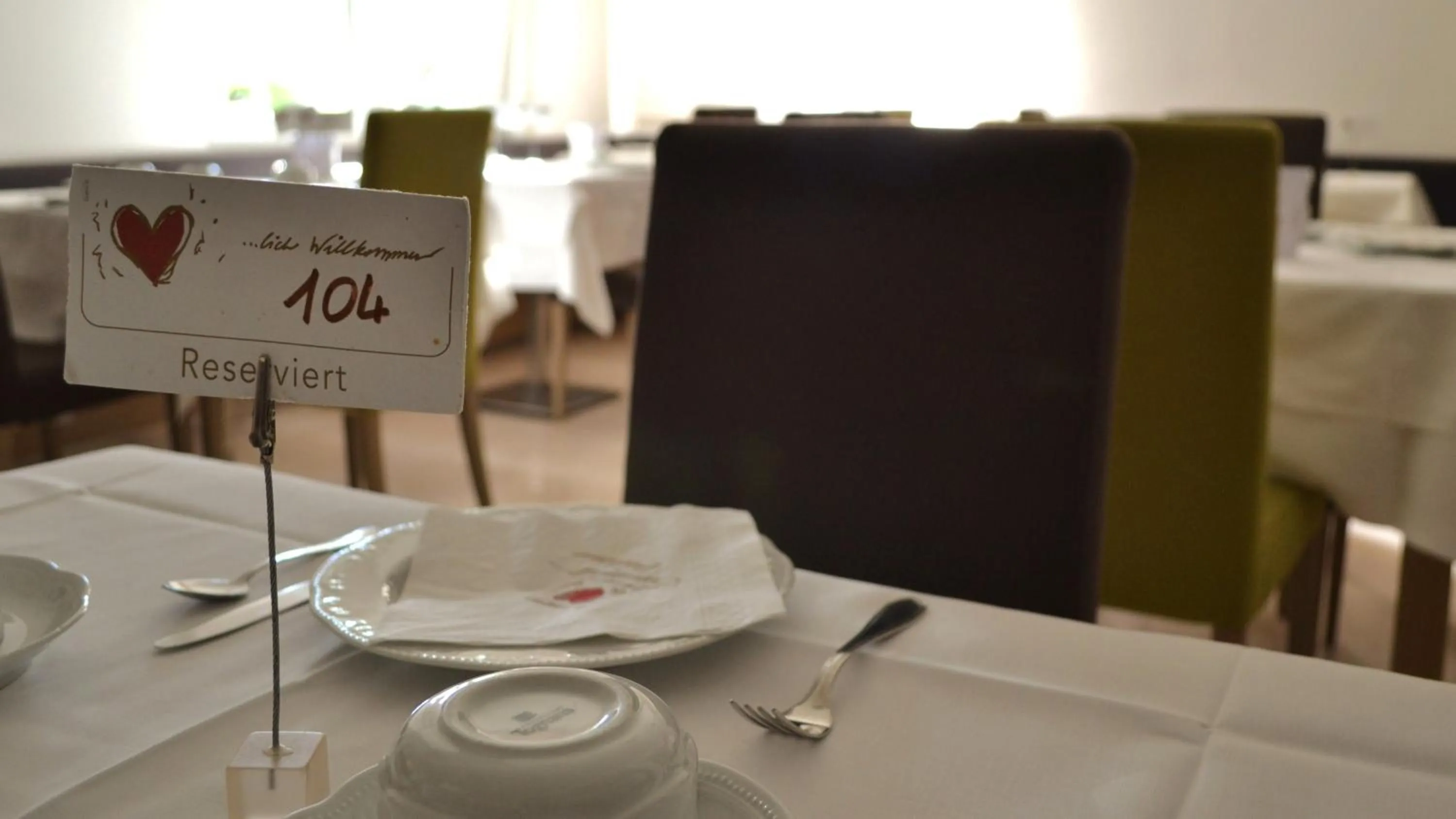 Restaurant/places to eat in Villa Franca