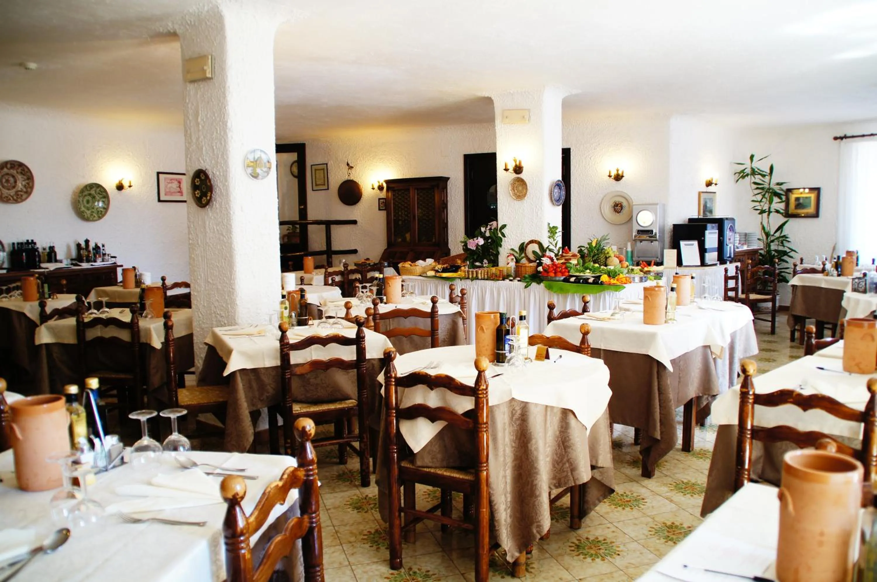 Restaurant/places to eat in Hotel Don Pedro