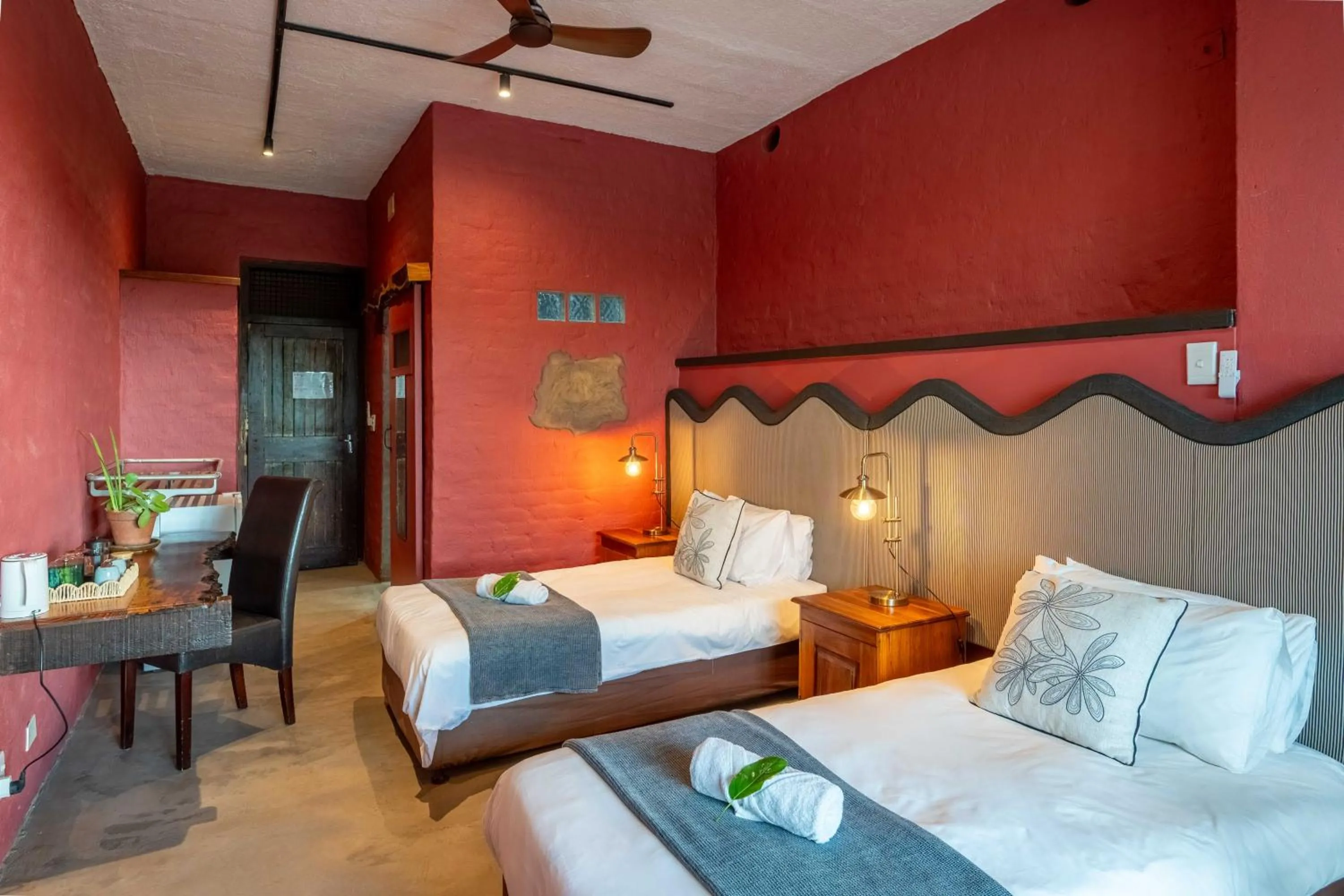 Bed in River House Lodge